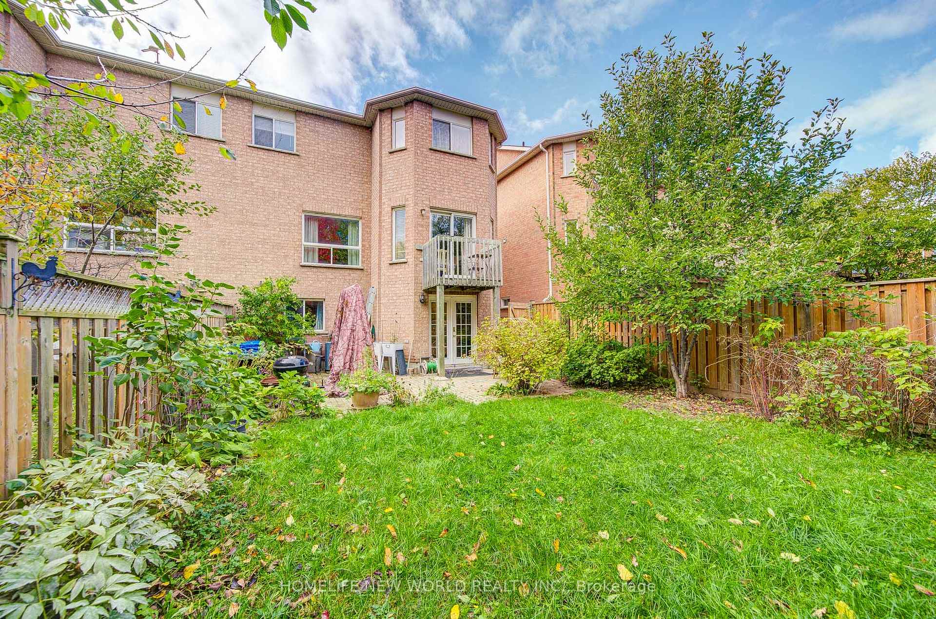 Photo 2 of 186 Solway Avenue, Vaughan, Maple — HOMEH