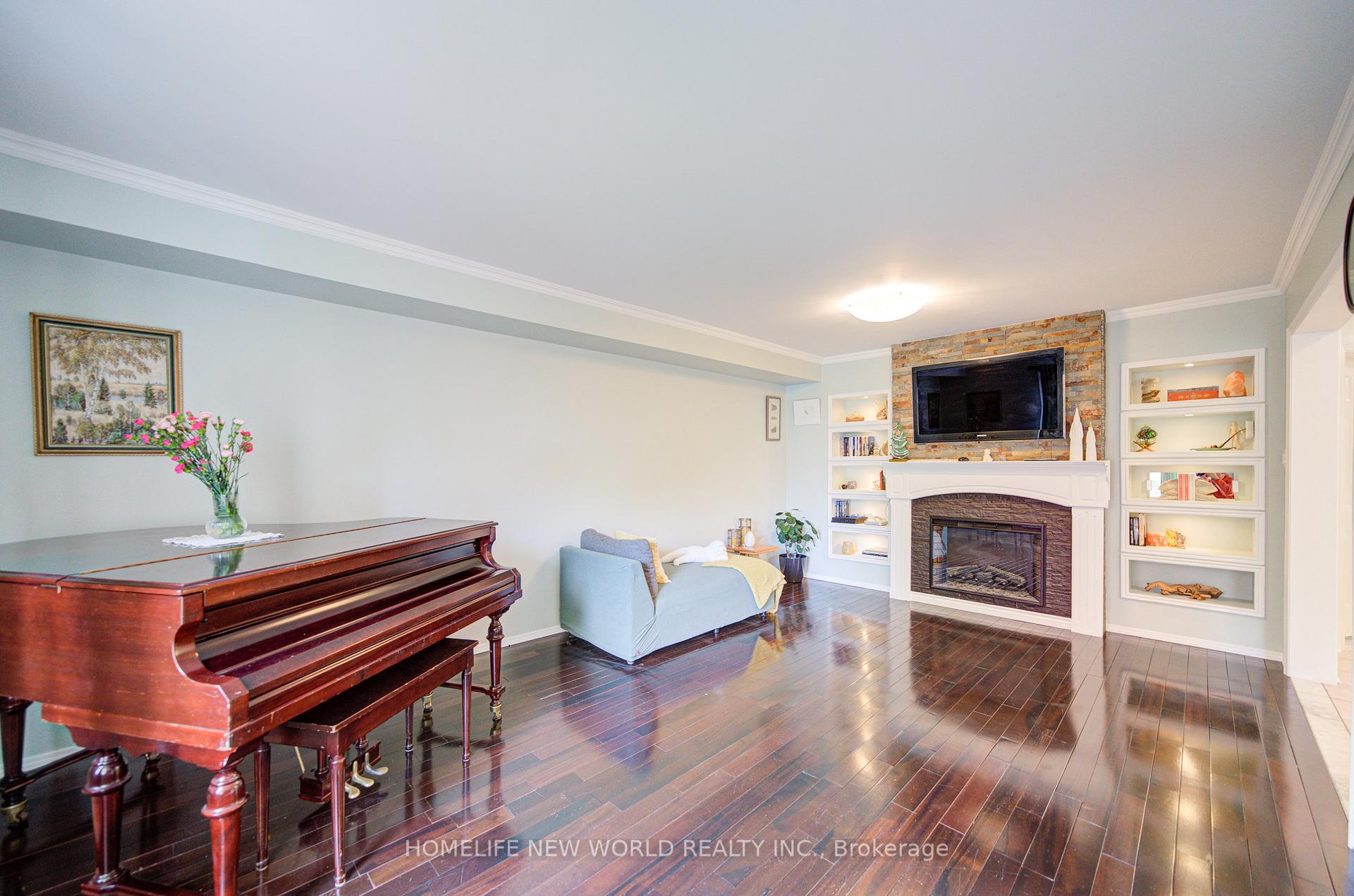 Photo 9 of 186 Solway Avenue, Vaughan, Maple — HOMEH