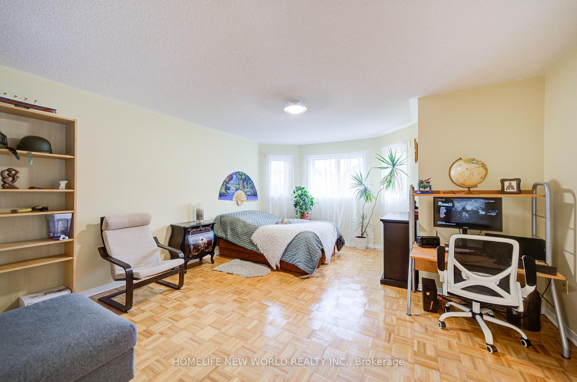 Photo 16 of 186 Solway Avenue, Vaughan, Maple — HOMEH