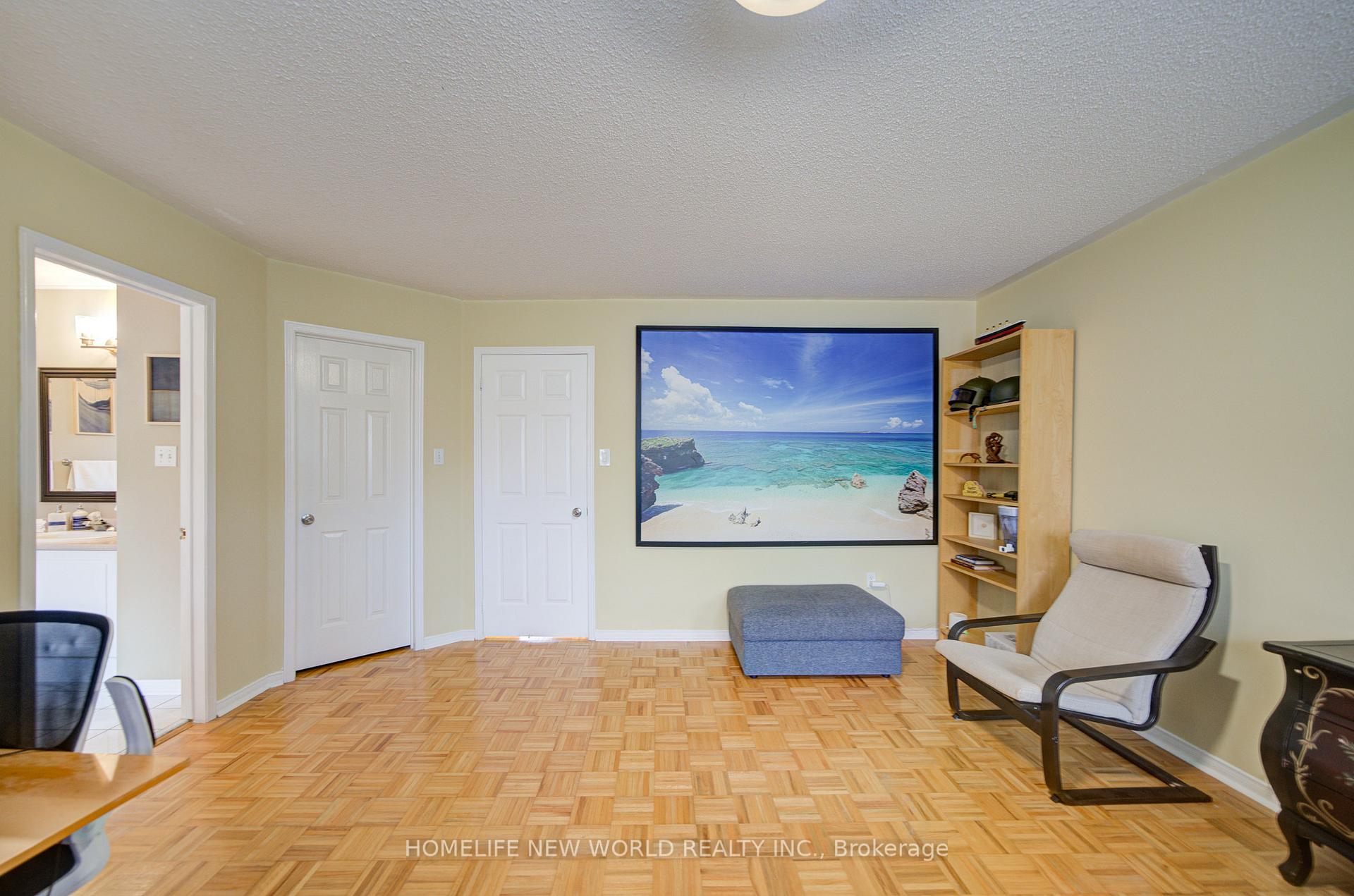 Photo 19 of 186 Solway Avenue, Vaughan, Maple — HOMEH