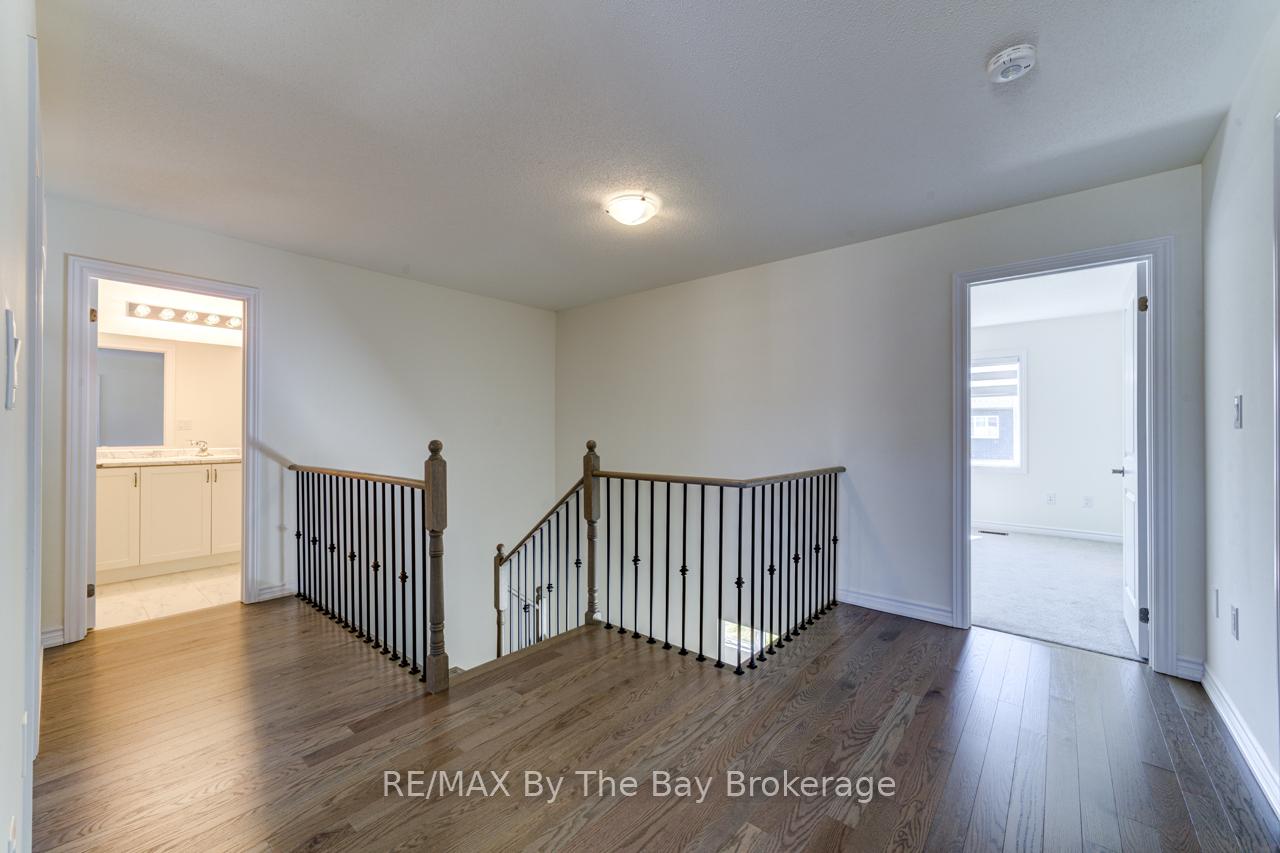 Photo 26 of 163 Rosanne Circle, Wasaga Beach — HOMEH