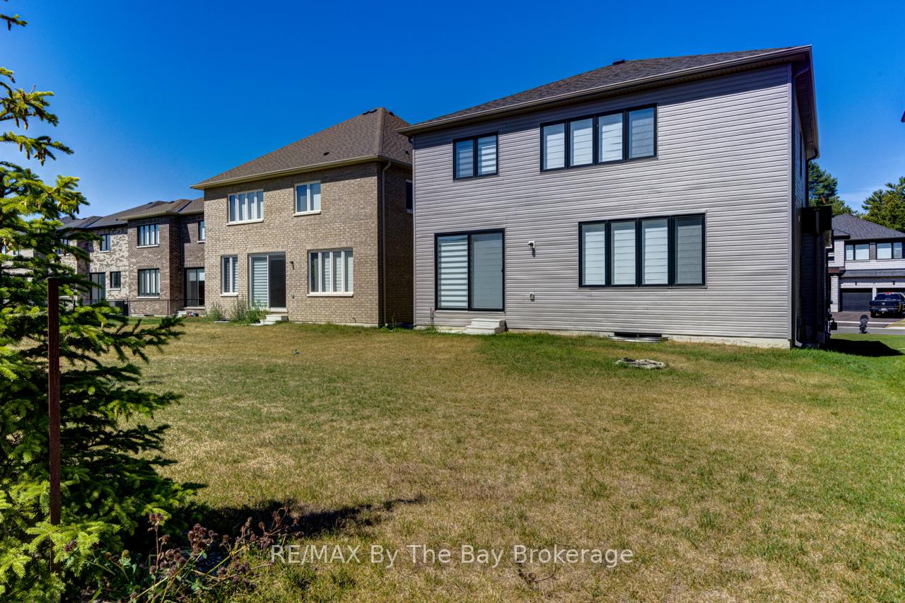 Photo 46 of 163 Rosanne Circle, Wasaga Beach — HOMEH