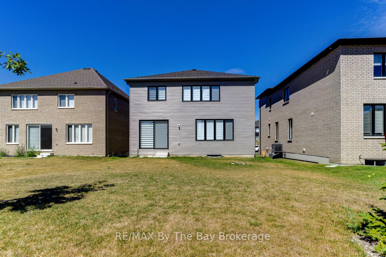 Photo 47 of 163 Rosanne Circle, Wasaga Beach — HOMEH