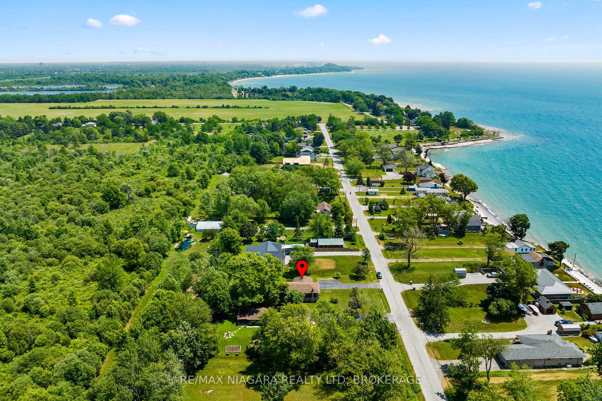 Front of 10960 Lakeshore Road