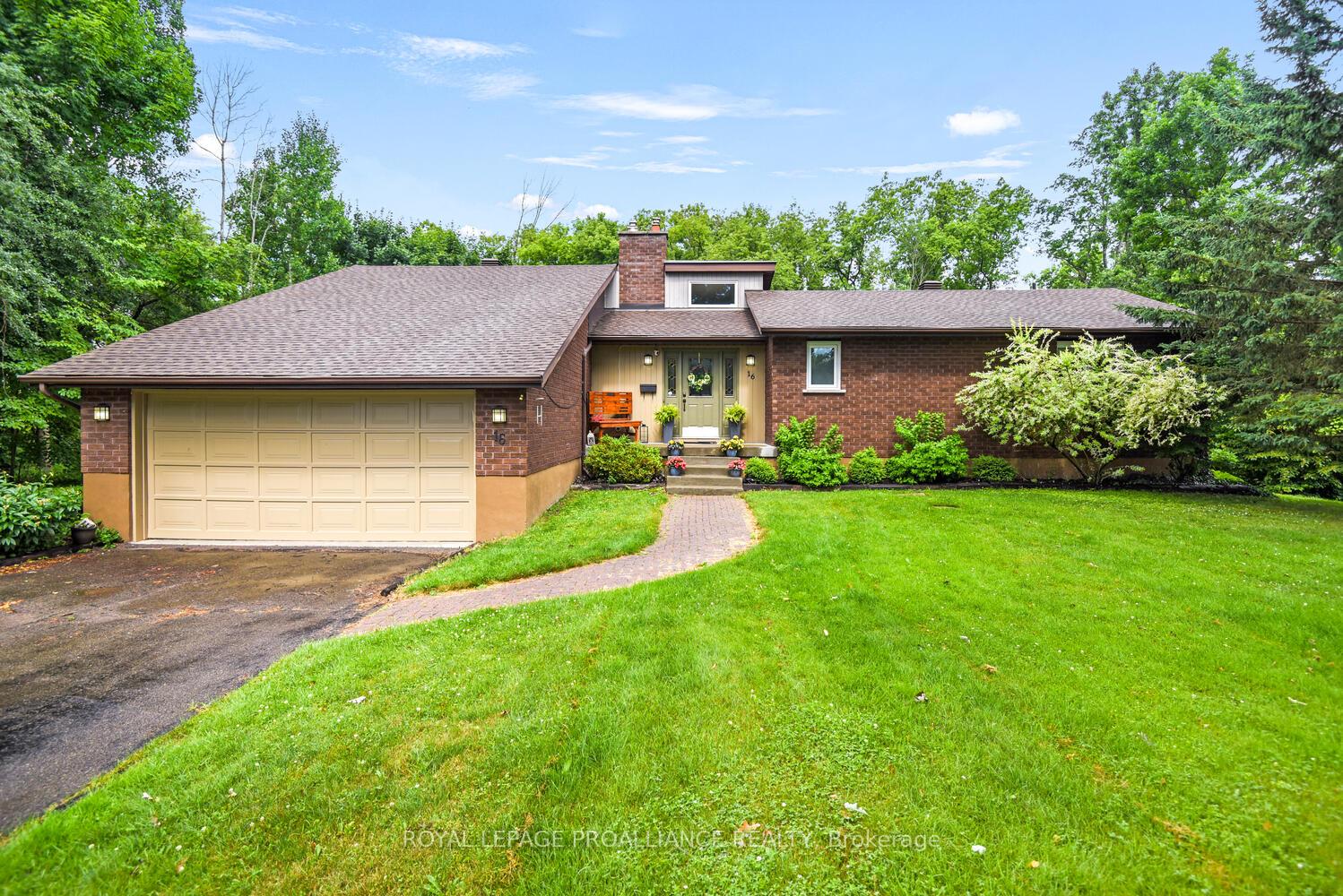 Photo 1 of 16 Willow Drive, Augusta, Augusta Twp — HOMEH