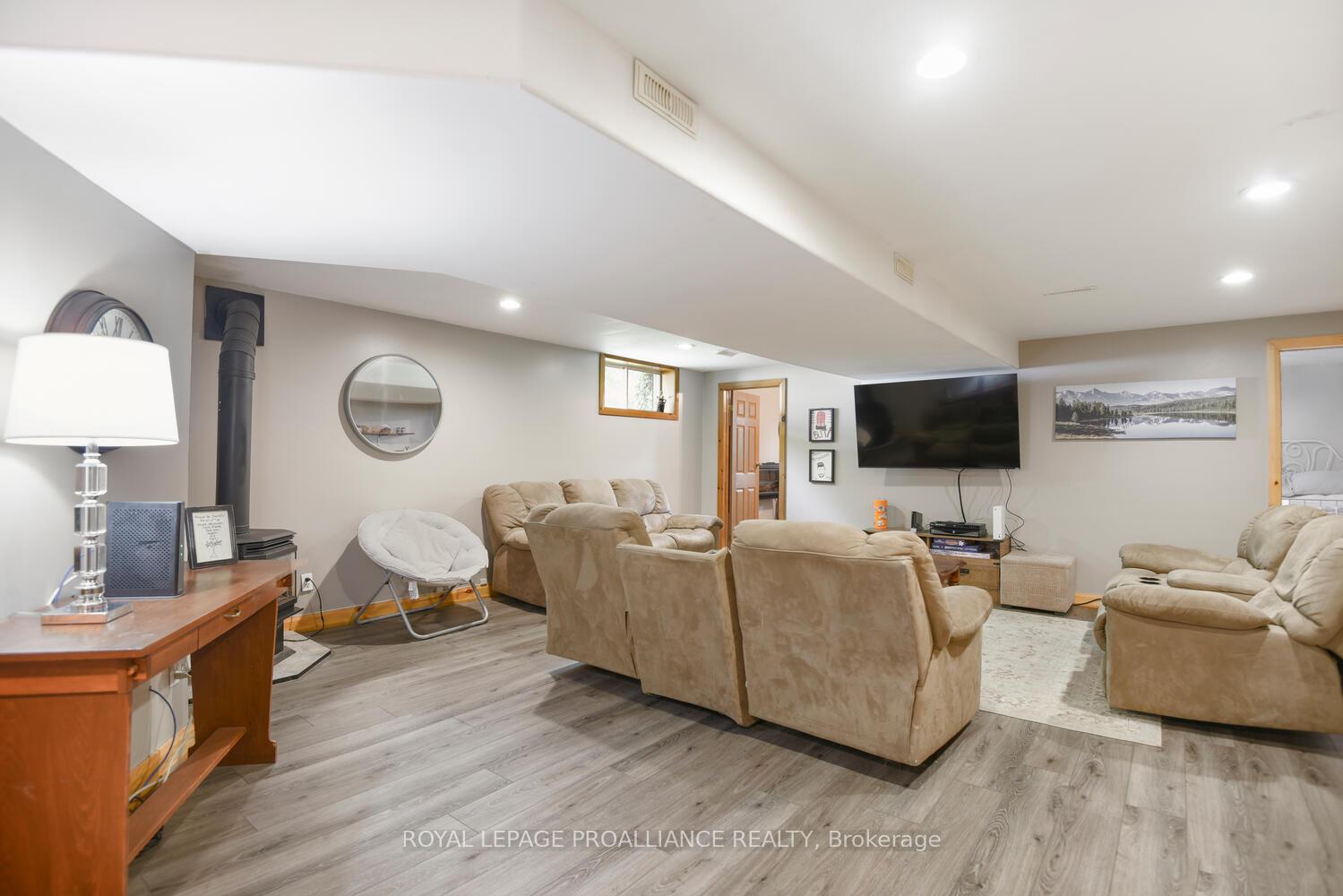 Photo 24 of 16 Willow Drive, Augusta, Augusta Twp — HOMEH