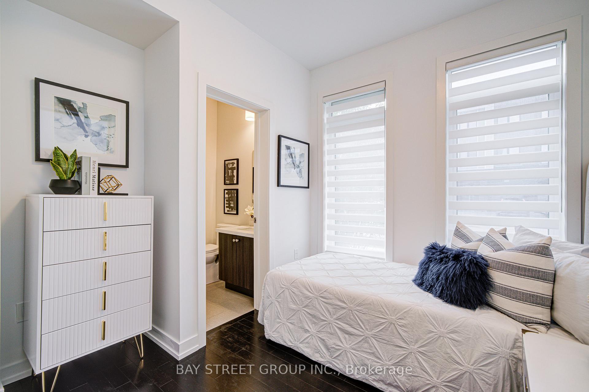 Photo 24 of 187 Salterton Circle, Vaughan, Maple — HOMEH