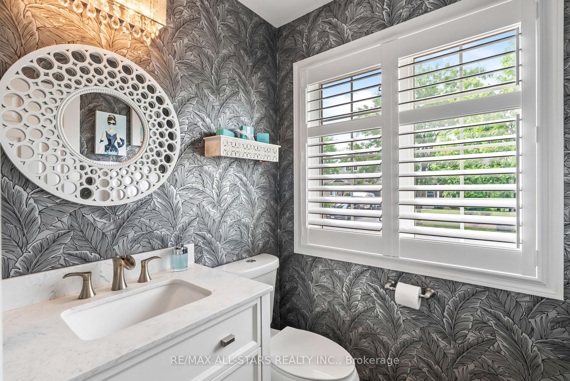 Photo 21 of 32 Meadows End Crescent, Uxbridge — HOMEH