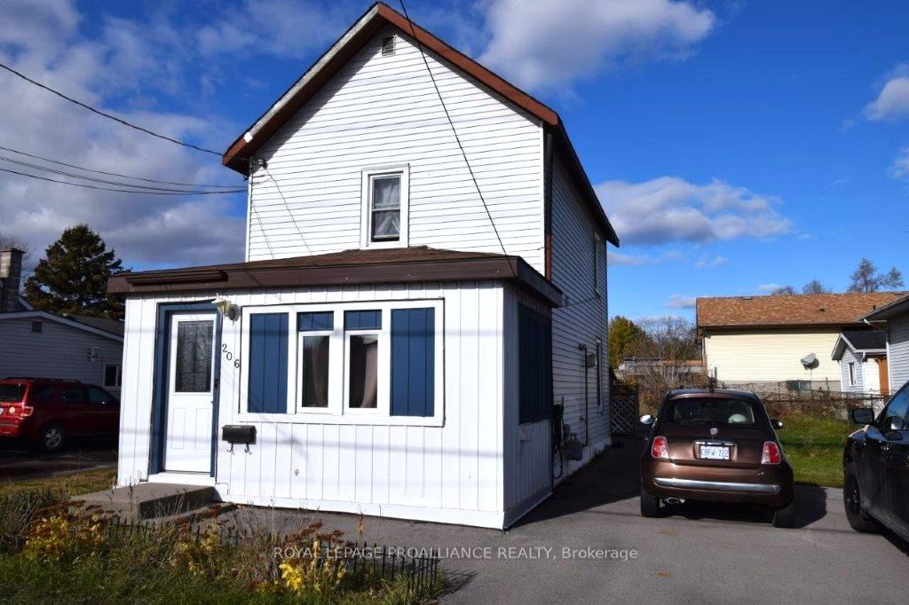 Photo 2 of 206 College Street E, Belleville, Belleville Ward — HOMEH