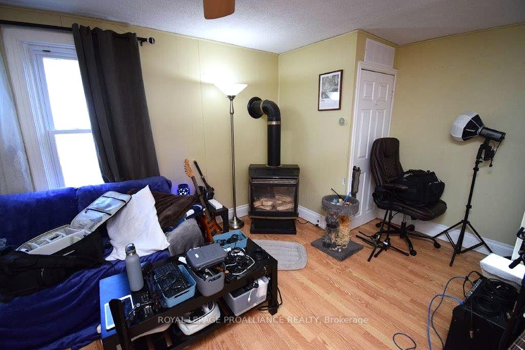 Photo 4 of 206 College Street E, Belleville, Belleville Ward — HOMEH
