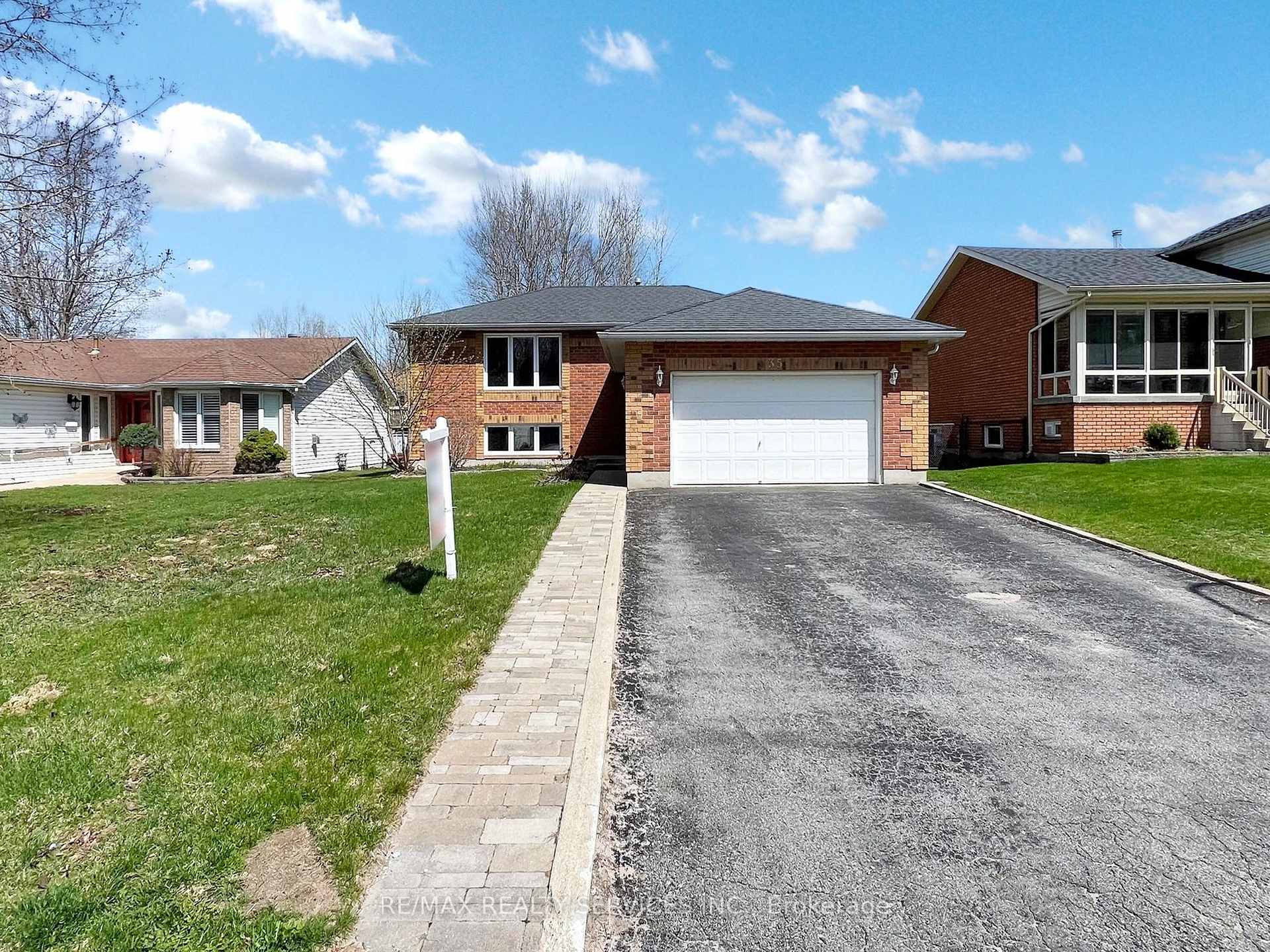 Photo 1 of 35 Innisbrook Drive, Wasaga Beach — HOMEH