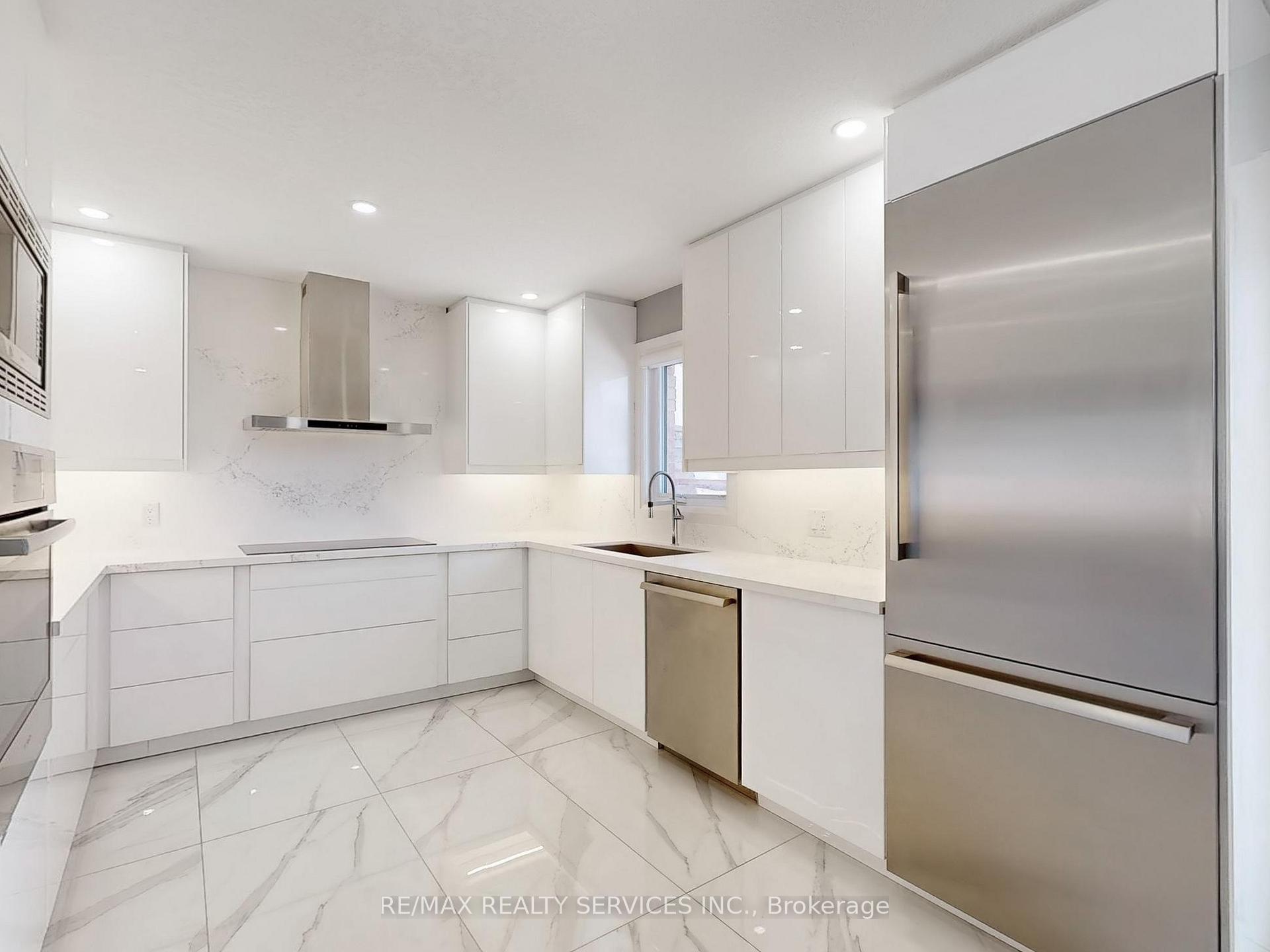 Photo 12 of 35 Innisbrook Drive, Wasaga Beach — HOMEH