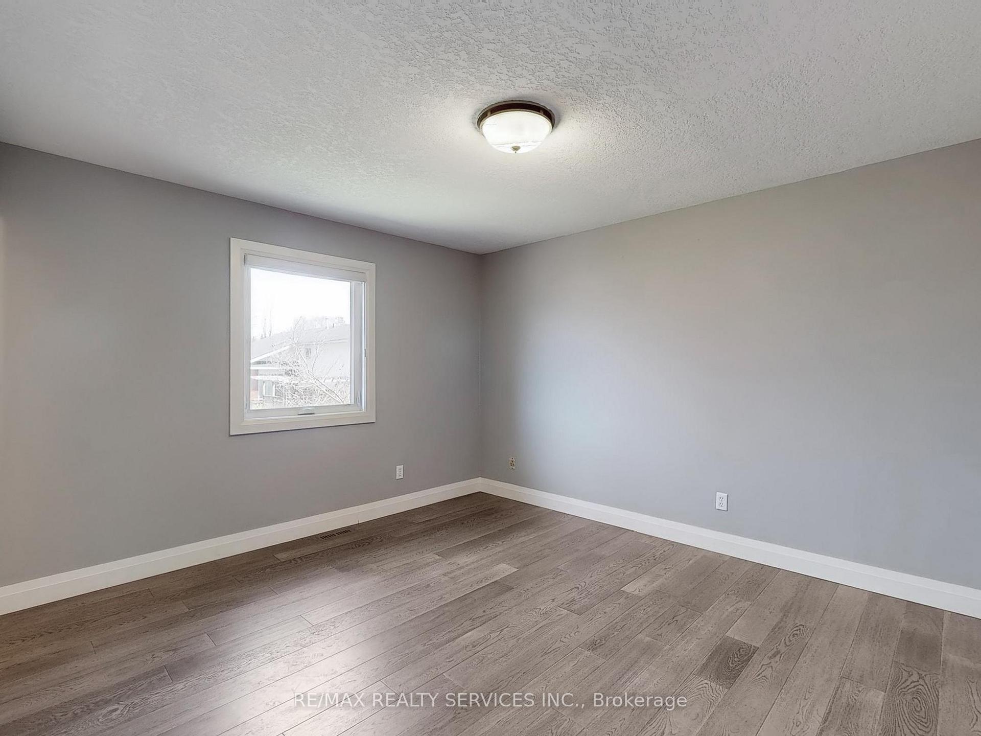 Photo 17 of 35 Innisbrook Drive, Wasaga Beach — HOMEH