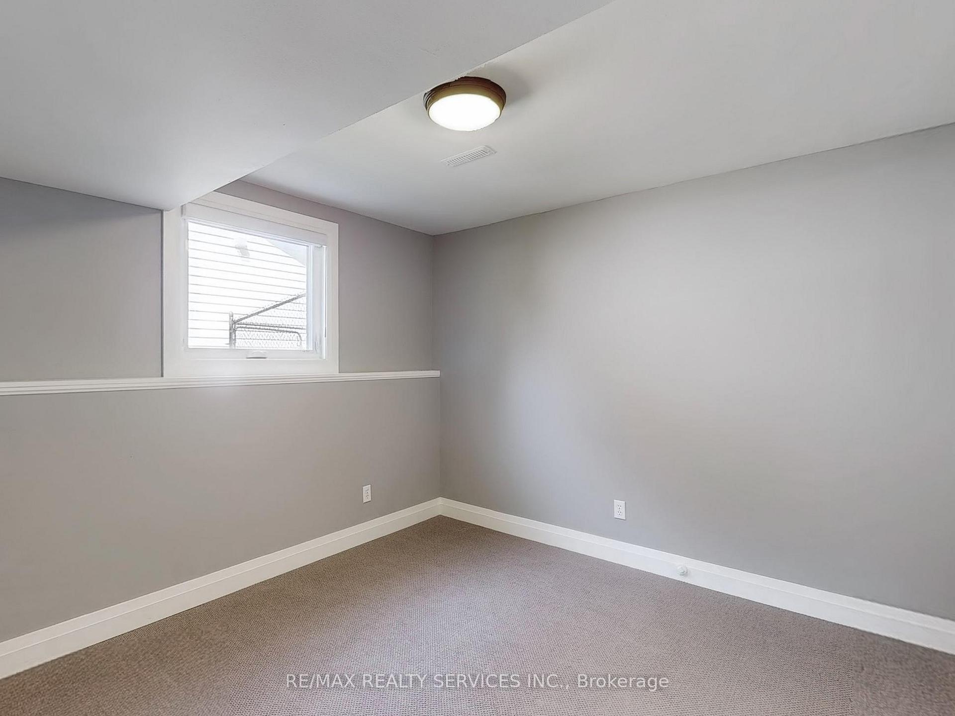 Photo 33 of 35 Innisbrook Drive, Wasaga Beach — HOMEH