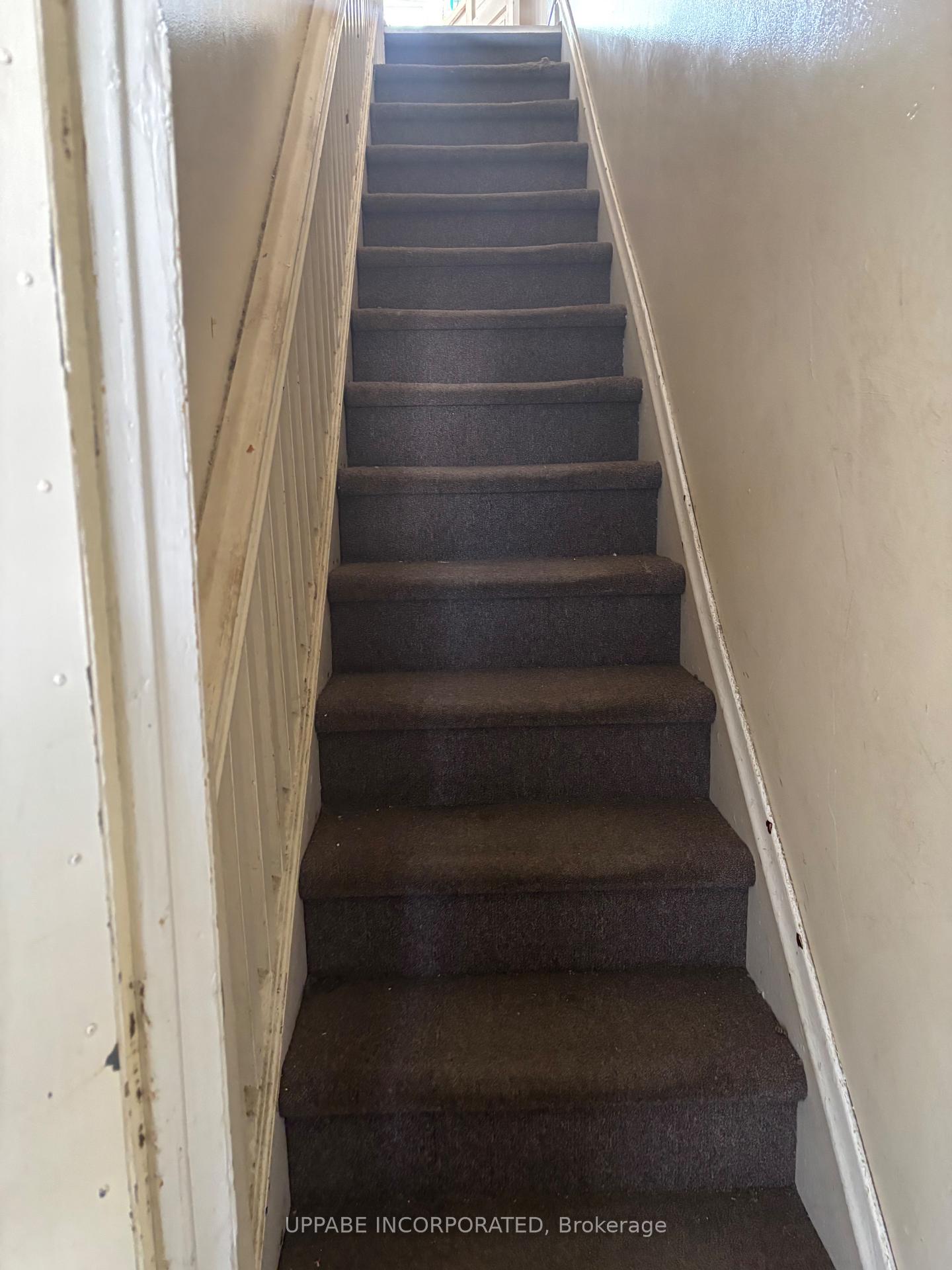 Photo 12 of 228-230 Carruthers Avenue, Ottawa, Hintonburg — HOMEH