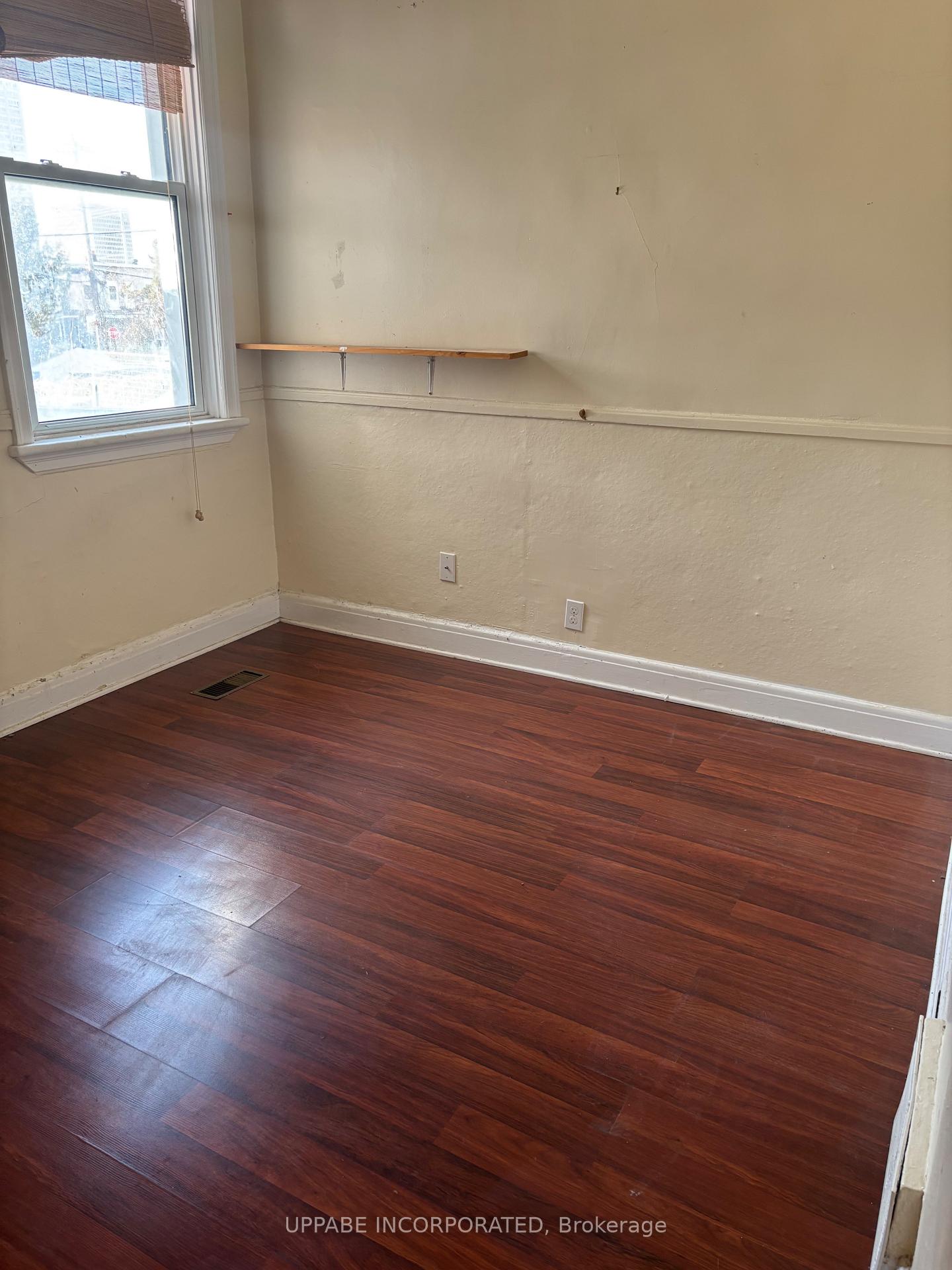 Photo 25 of 228-230 Carruthers Avenue, Ottawa, Hintonburg — HOMEH