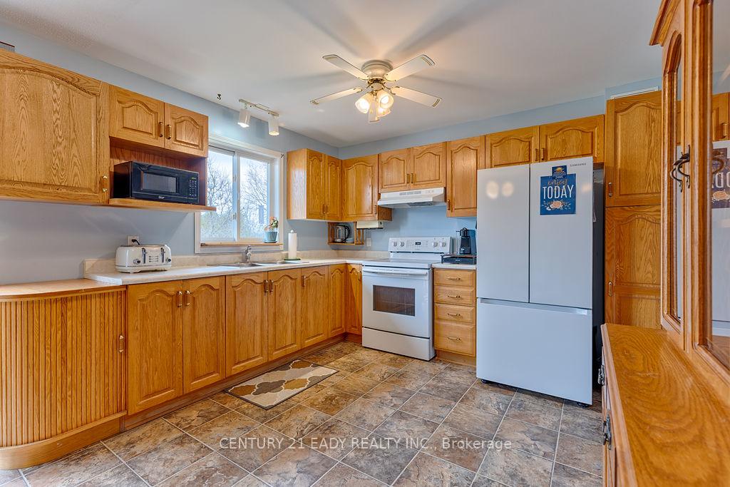 Photo 16 of 12 Grattan Road, Bonnechere Valley, Eganville/Bonnechere Twp — HOMEH