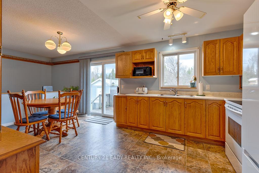 Photo 21 of 12 Grattan Road, Bonnechere Valley, Eganville/Bonnechere Twp — HOMEH