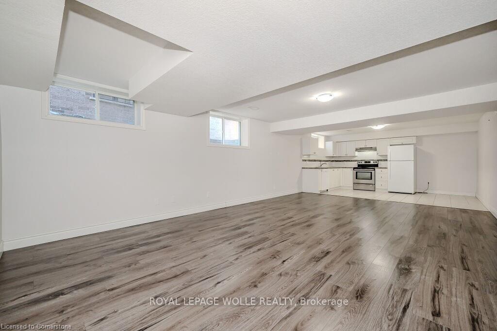 Photo 7 of Unit B, 286 Carriage Way, Waterloo — HOMEH
