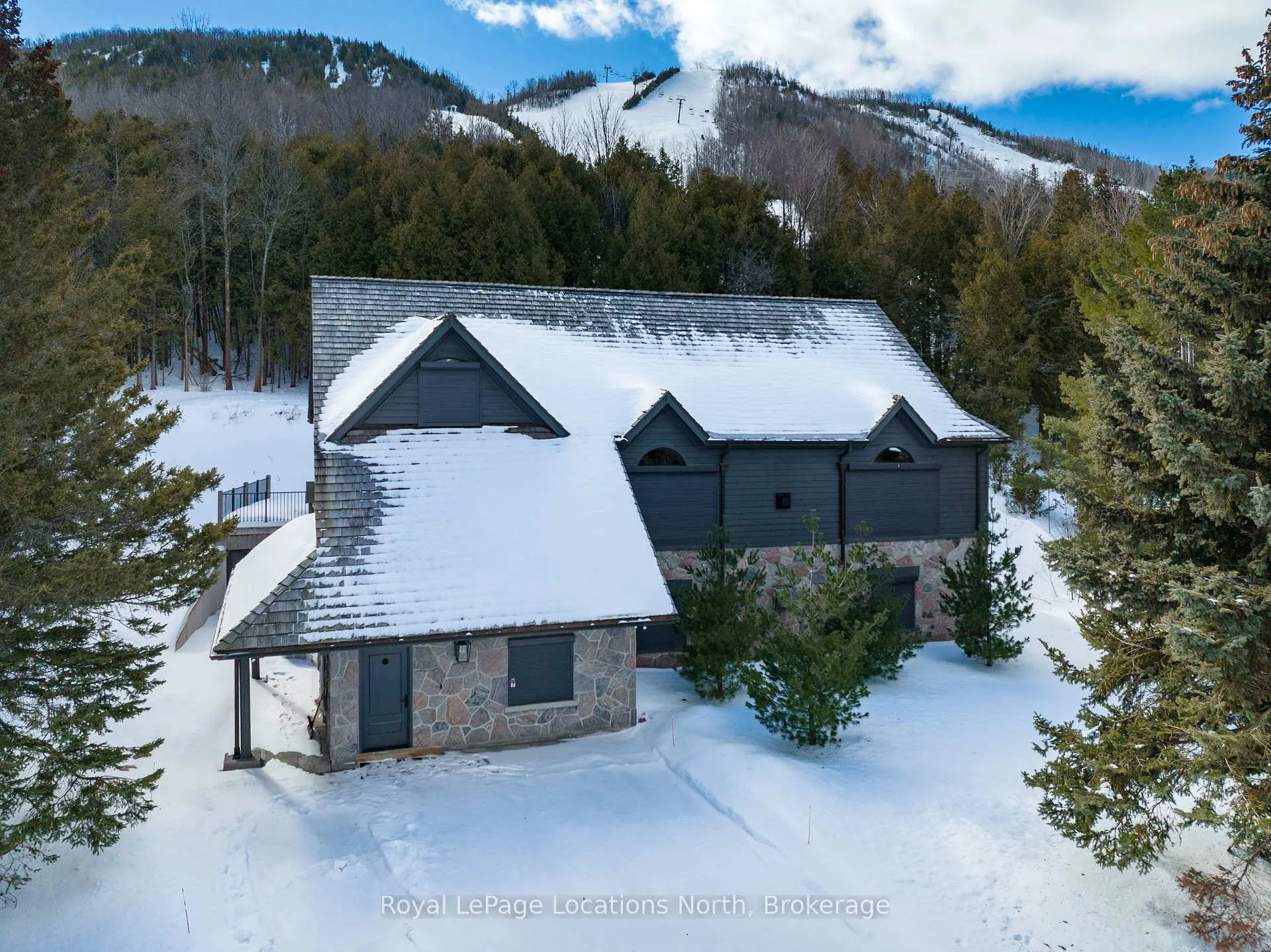 Photo 3 of 164 Wensley Drive, Blue Mountains — HOMEH