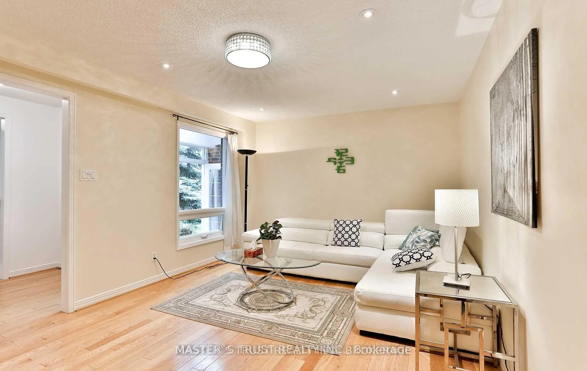 Photo 6 of 124 Heatherton Way, Vaughan, Crestwood-Springfarm-Yorkhill — HOMEH