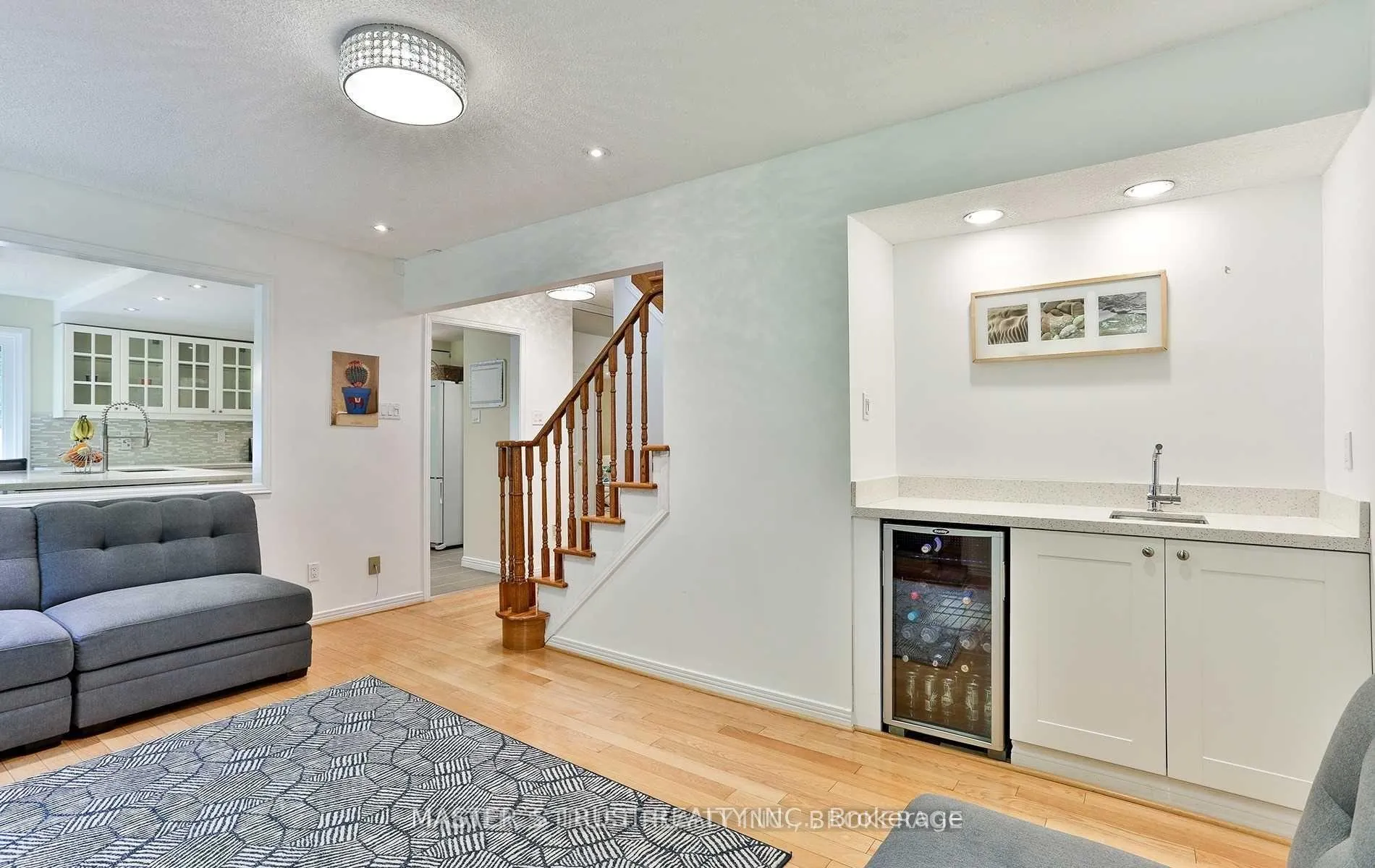 Photo 8 of 124 Heatherton Way, Vaughan, Crestwood-Springfarm-Yorkhill — HOMEH