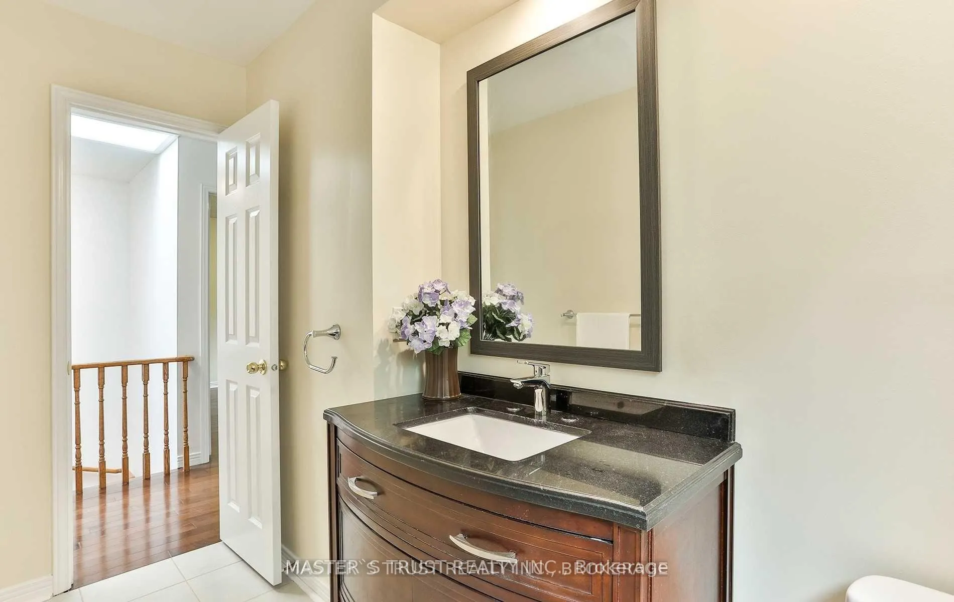 Photo 16 of 124 Heatherton Way, Vaughan, Crestwood-Springfarm-Yorkhill — HOMEH