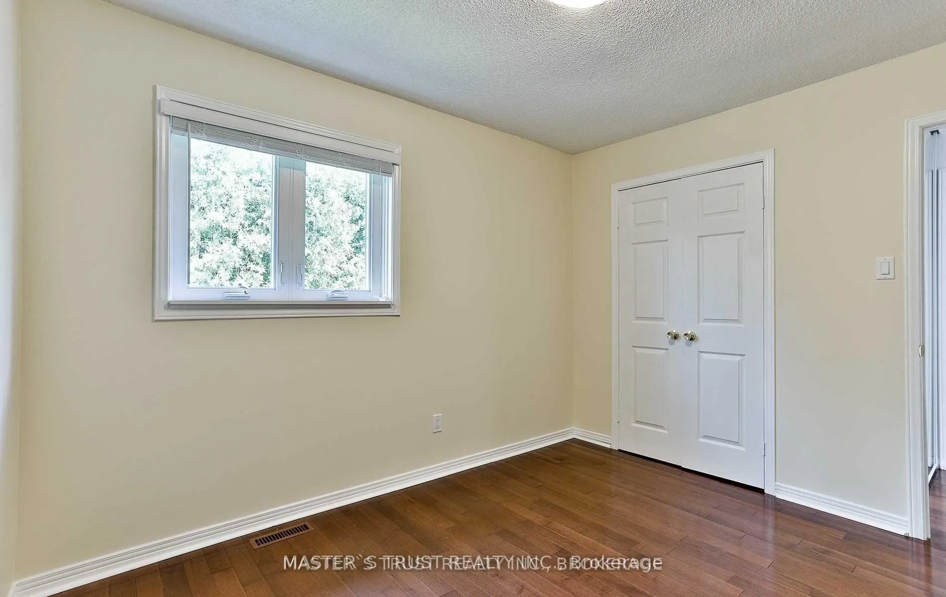 Photo 17 of 124 Heatherton Way, Vaughan, Crestwood-Springfarm-Yorkhill — HOMEH