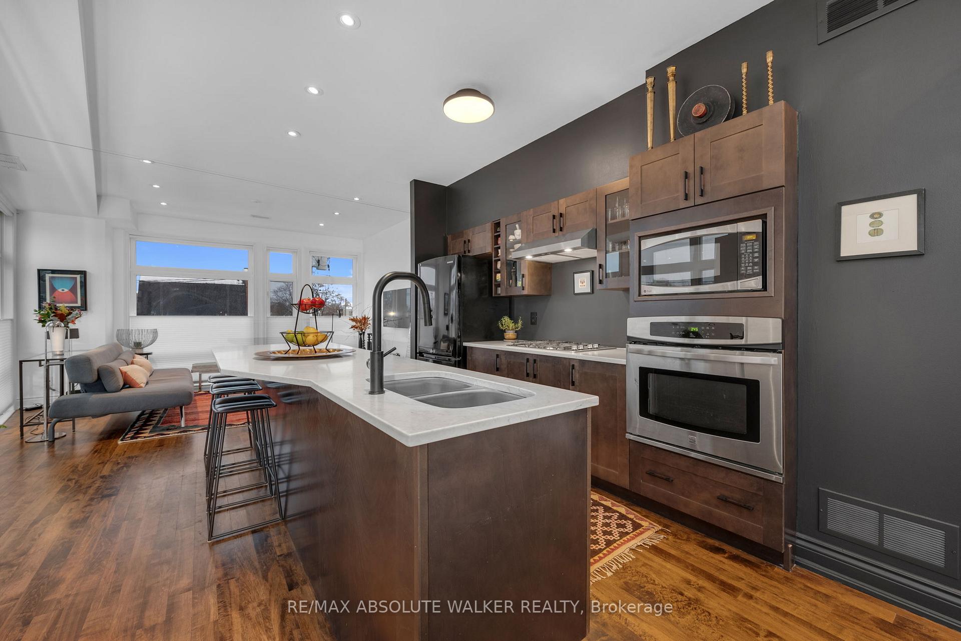 Photo 8 of Unit B, 744 Gladstone Avenue, Ottawa, West Centre Town — HOMEH