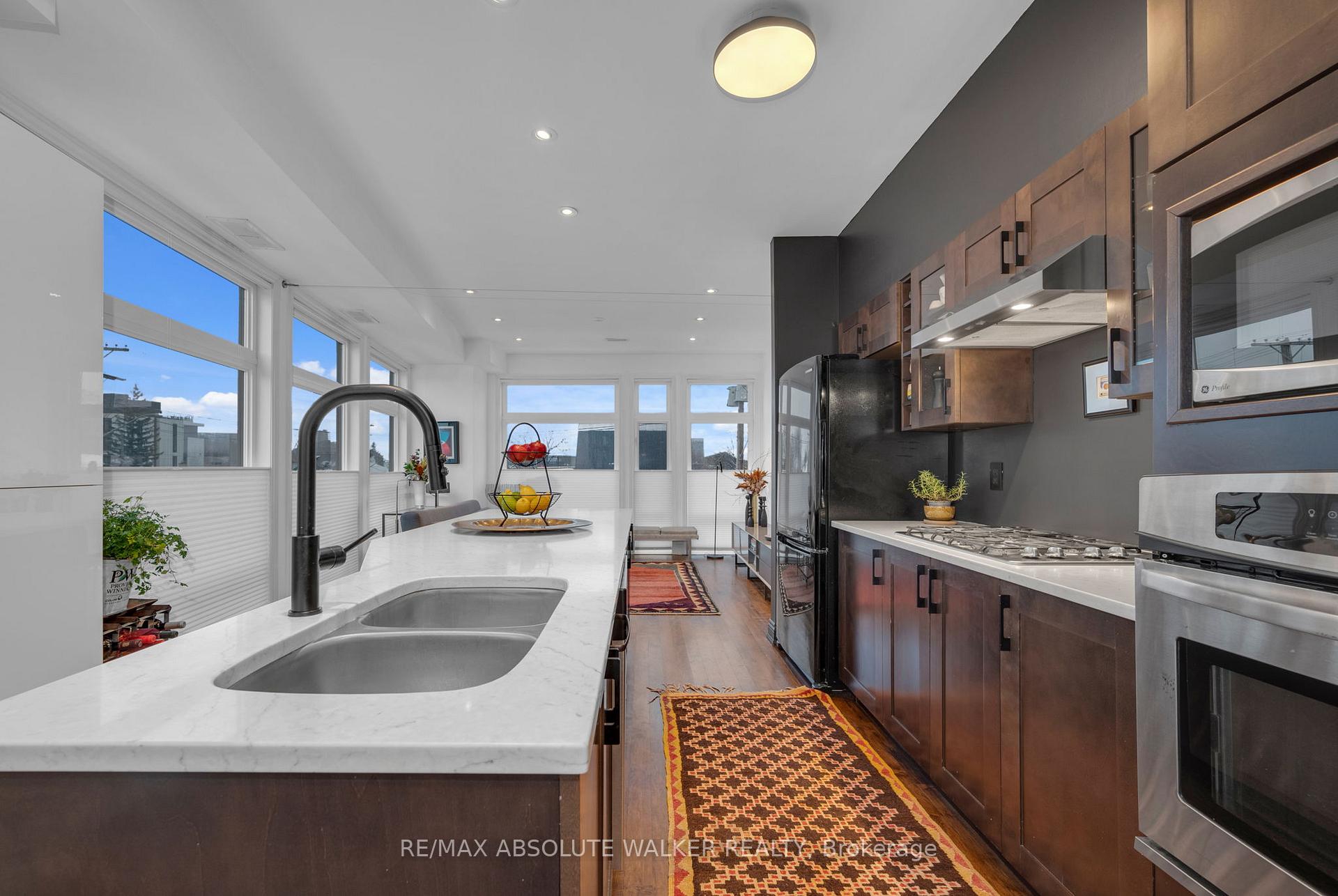 Photo 9 of Unit B, 744 Gladstone Avenue, Ottawa, West Centre Town — HOMEH
