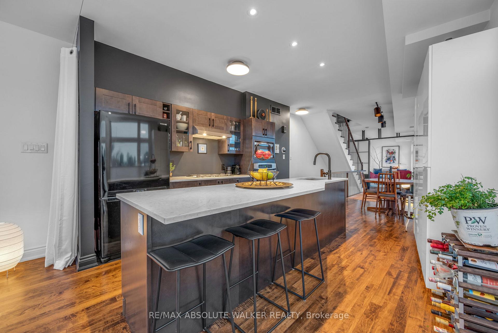 Photo 10 of Unit B, 744 Gladstone Avenue, Ottawa, West Centre Town — HOMEH