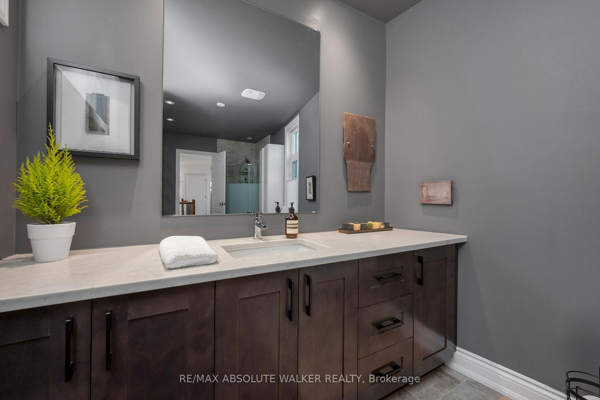 Photo 22 of Unit B, 744 Gladstone Avenue, Ottawa, West Centre Town — HOMEH