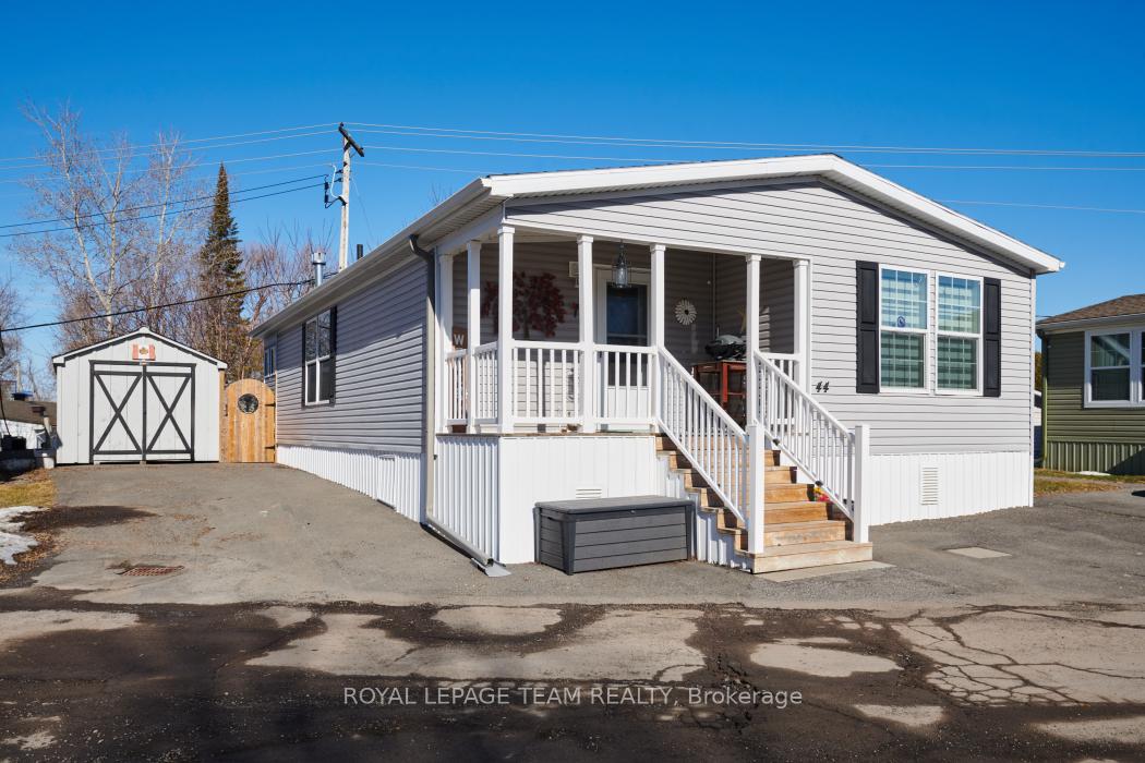Photo 1 of 44 Ash Street, Ottawa, Bellwood - Industrial Park — HOMEH