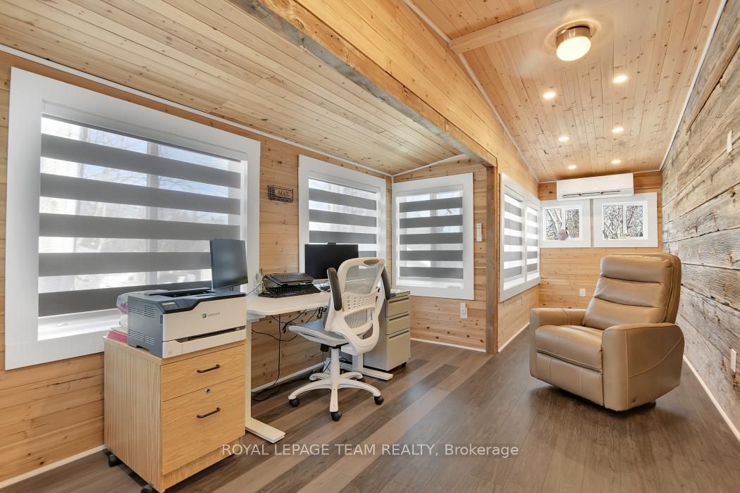 Photo 29 of 44 Ash Street, Ottawa, Bellwood - Industrial Park — HOMEH