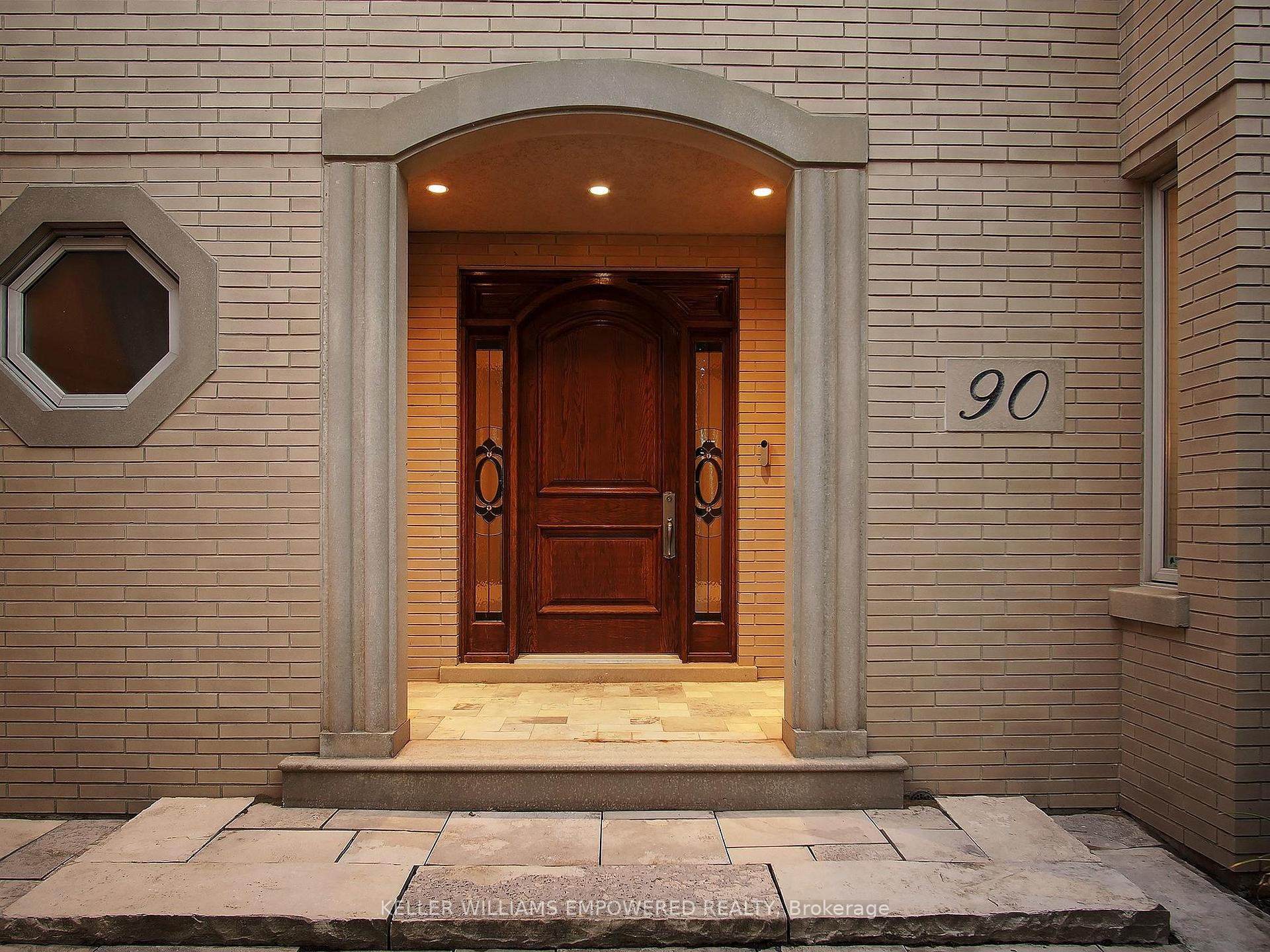 Photo 10 of 90 Humberview Drive, Vaughan, Islington Woods — HOMEH