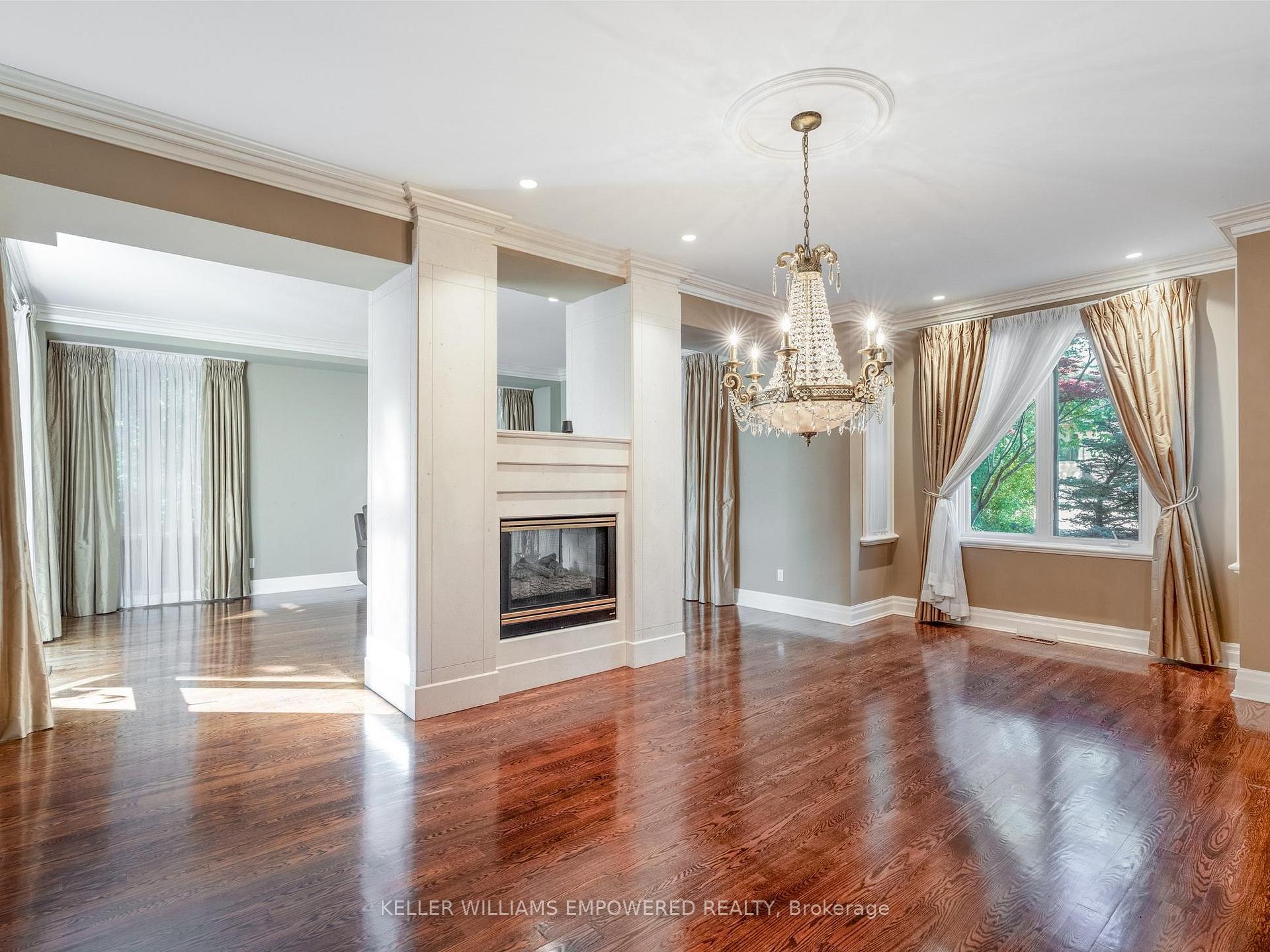 Photo 14 of 90 Humberview Drive, Vaughan, Islington Woods — HOMEH