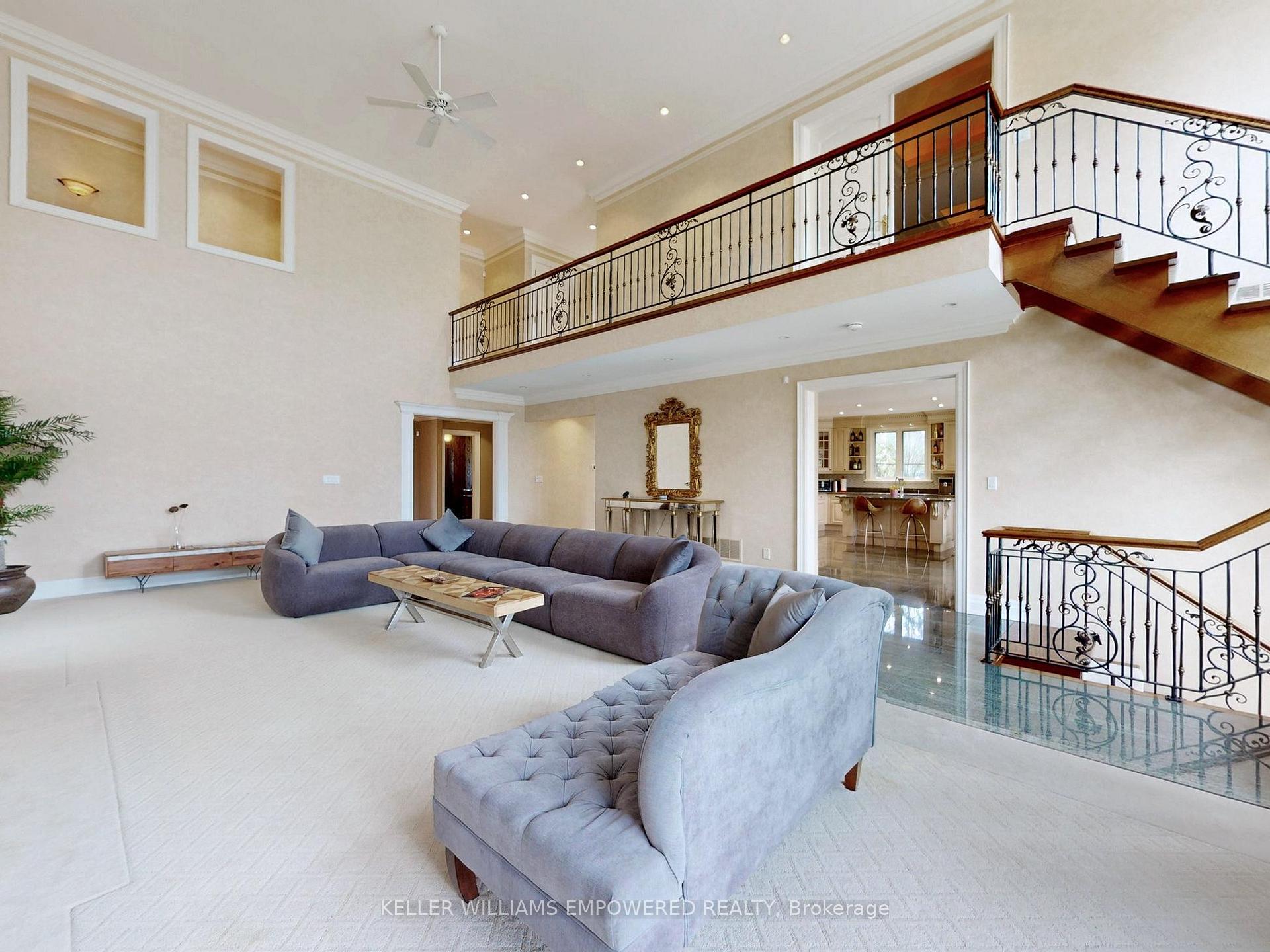 Photo 16 of 90 Humberview Drive, Vaughan, Islington Woods — HOMEH