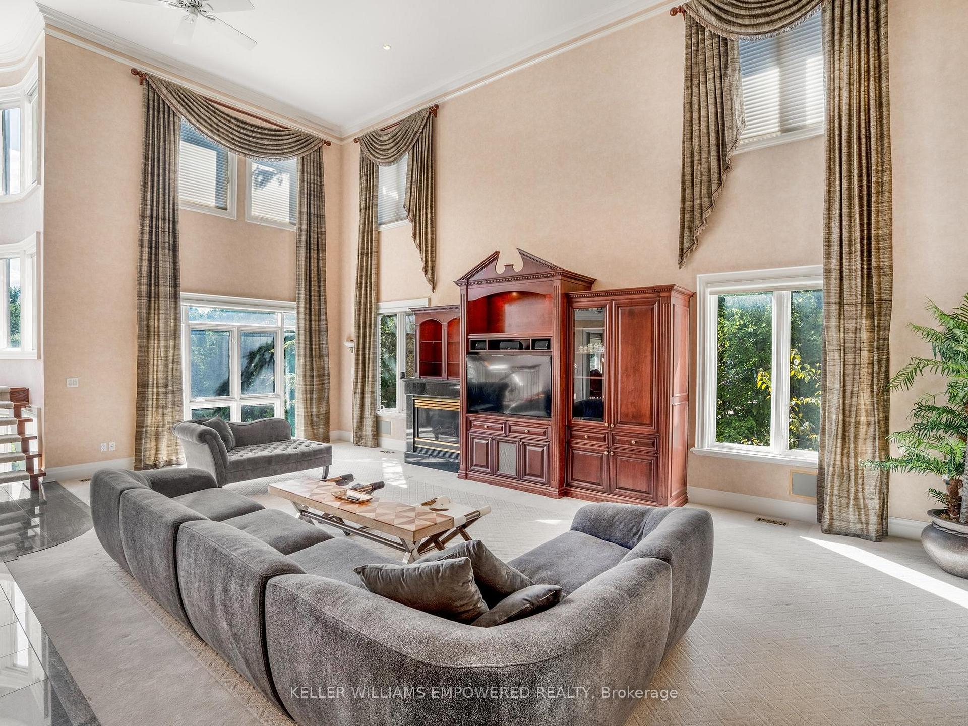 Photo 20 of 90 Humberview Drive, Vaughan, Islington Woods — HOMEH