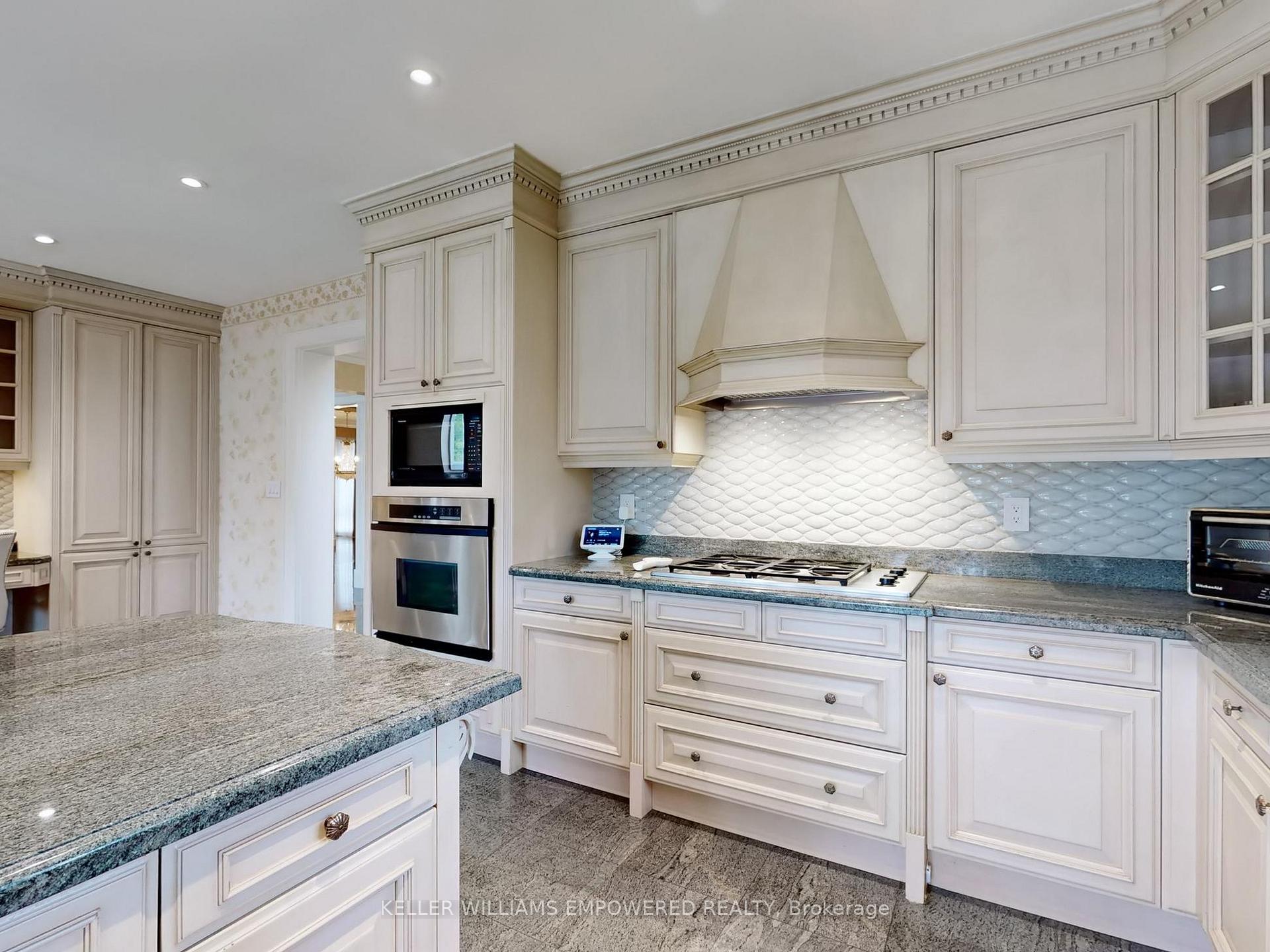 Photo 29 of 90 Humberview Drive, Vaughan, Islington Woods — HOMEH
