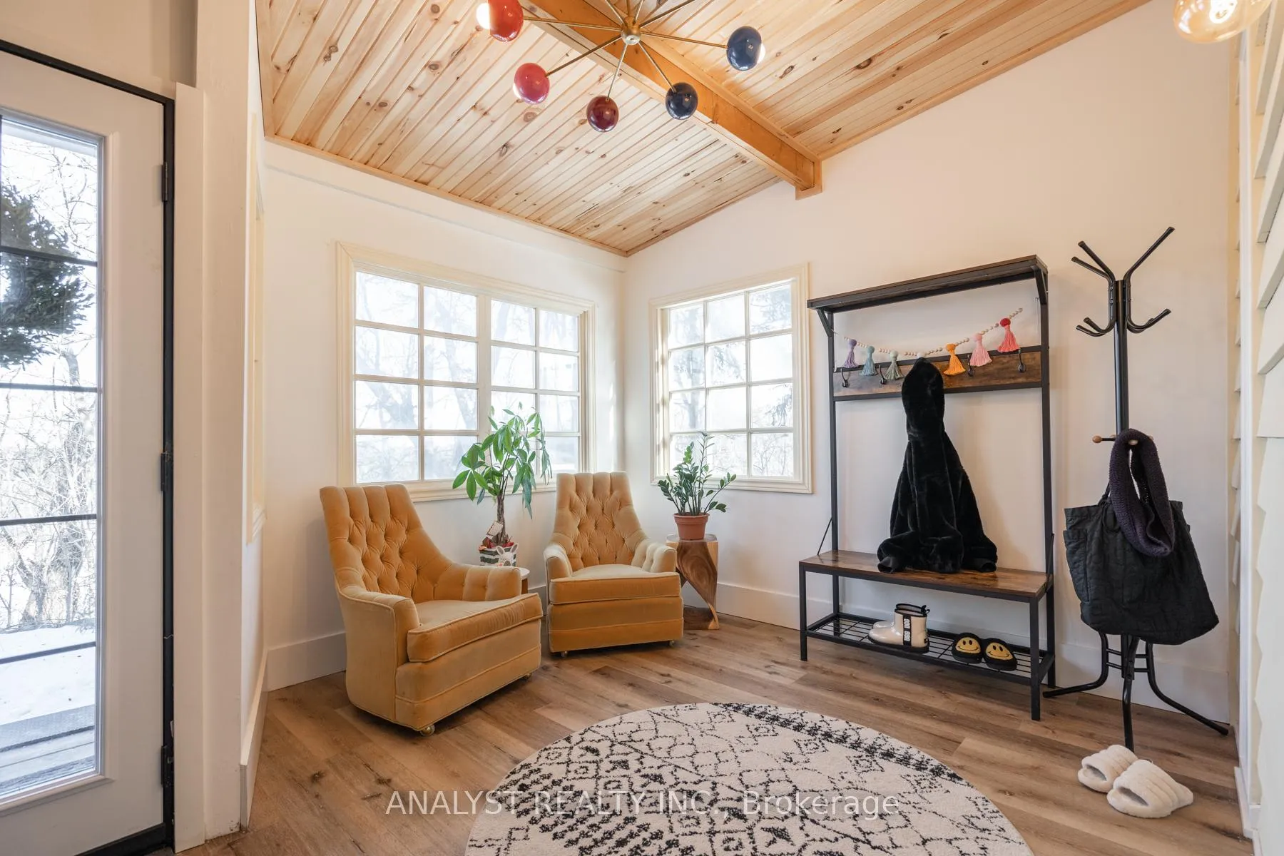 Photo 10 of 9 Napier Street, Vaughan, Kleinburg — HOMEH