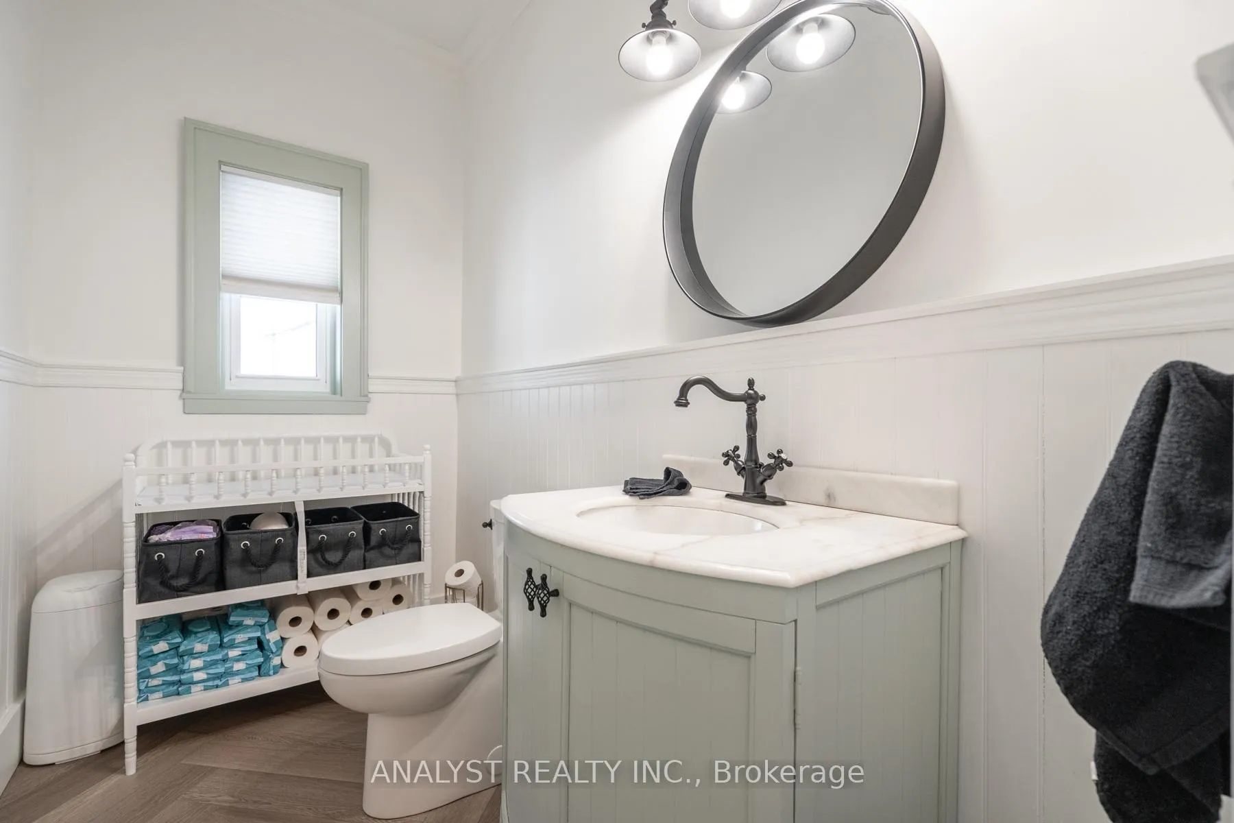 Photo 18 of 9 Napier Street, Vaughan, Kleinburg — HOMEH