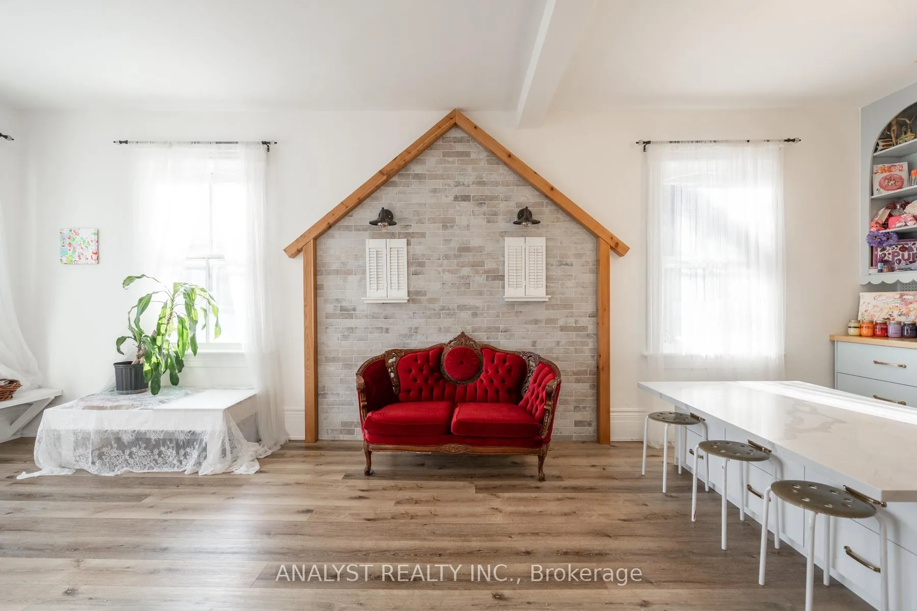 Photo 19 of 9 Napier Street, Vaughan, Kleinburg — HOMEH