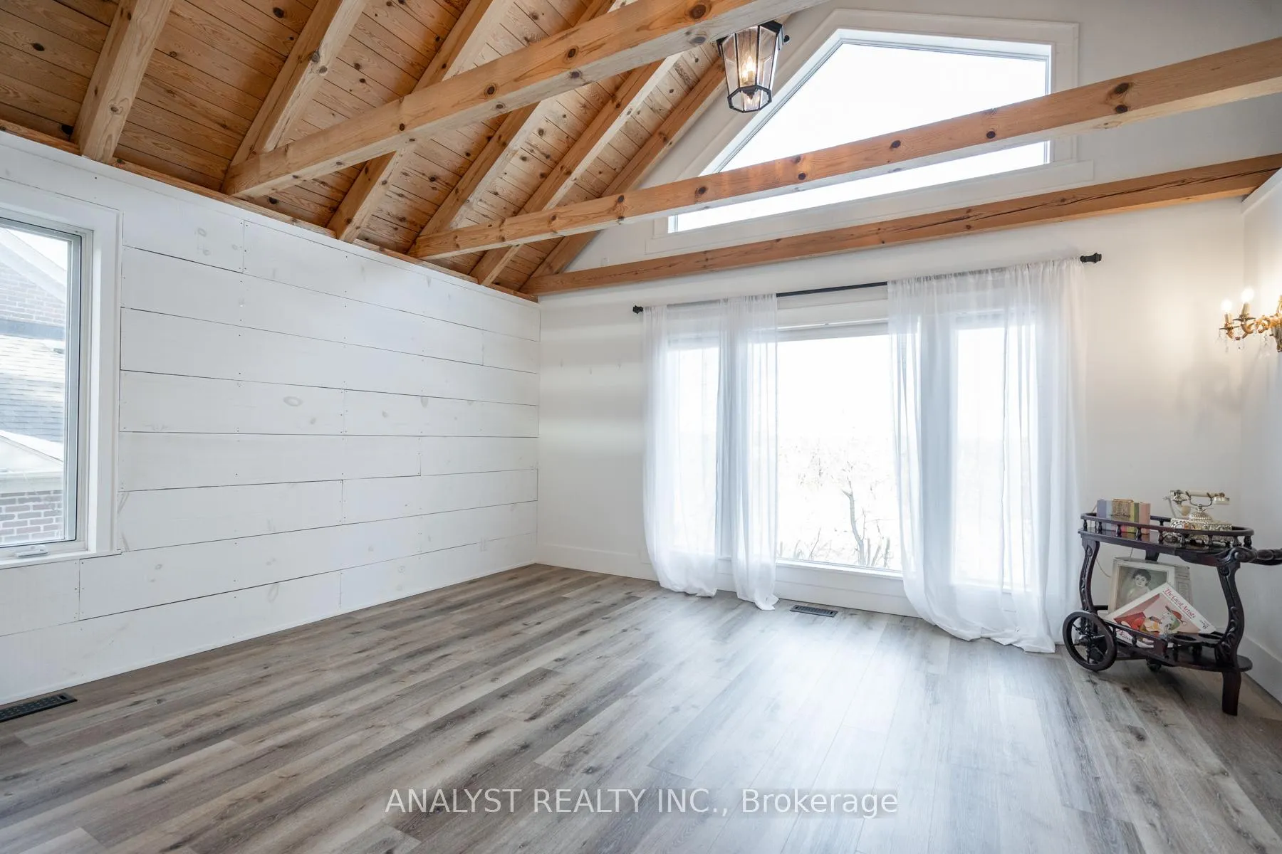 Photo 23 of 9 Napier Street, Vaughan, Kleinburg — HOMEH