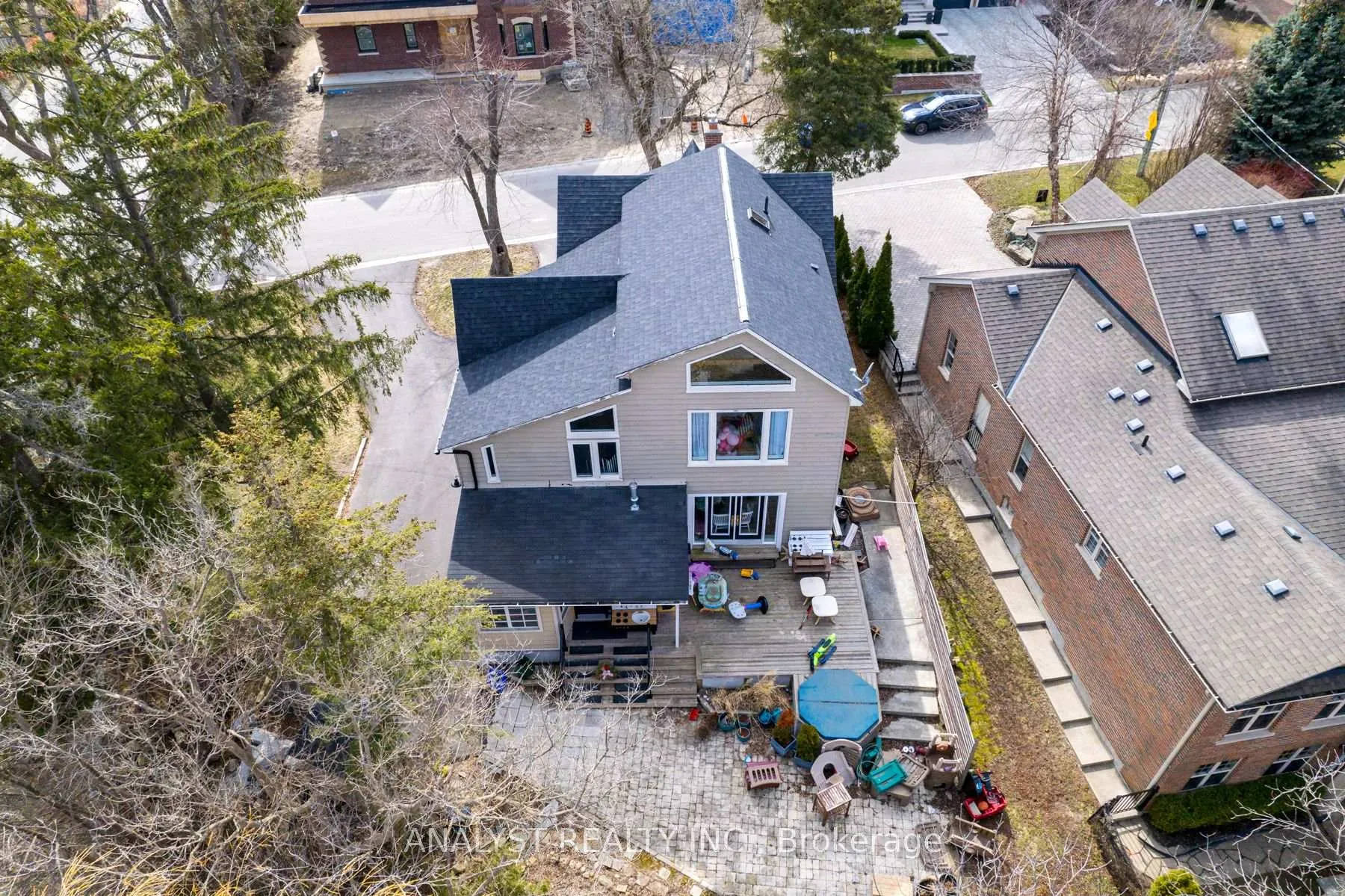 Photo 40 of 9 Napier Street, Vaughan, Kleinburg — HOMEH