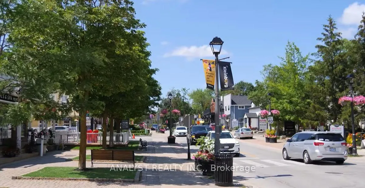 Photo 41 of 9 Napier Street, Vaughan, Kleinburg — HOMEH