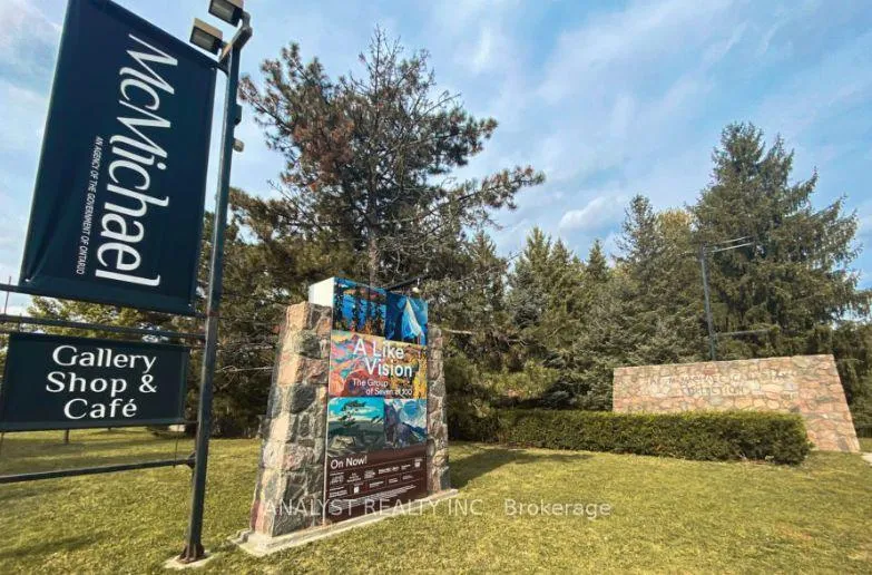 Photo 44 of 9 Napier Street, Vaughan, Kleinburg — HOMEH