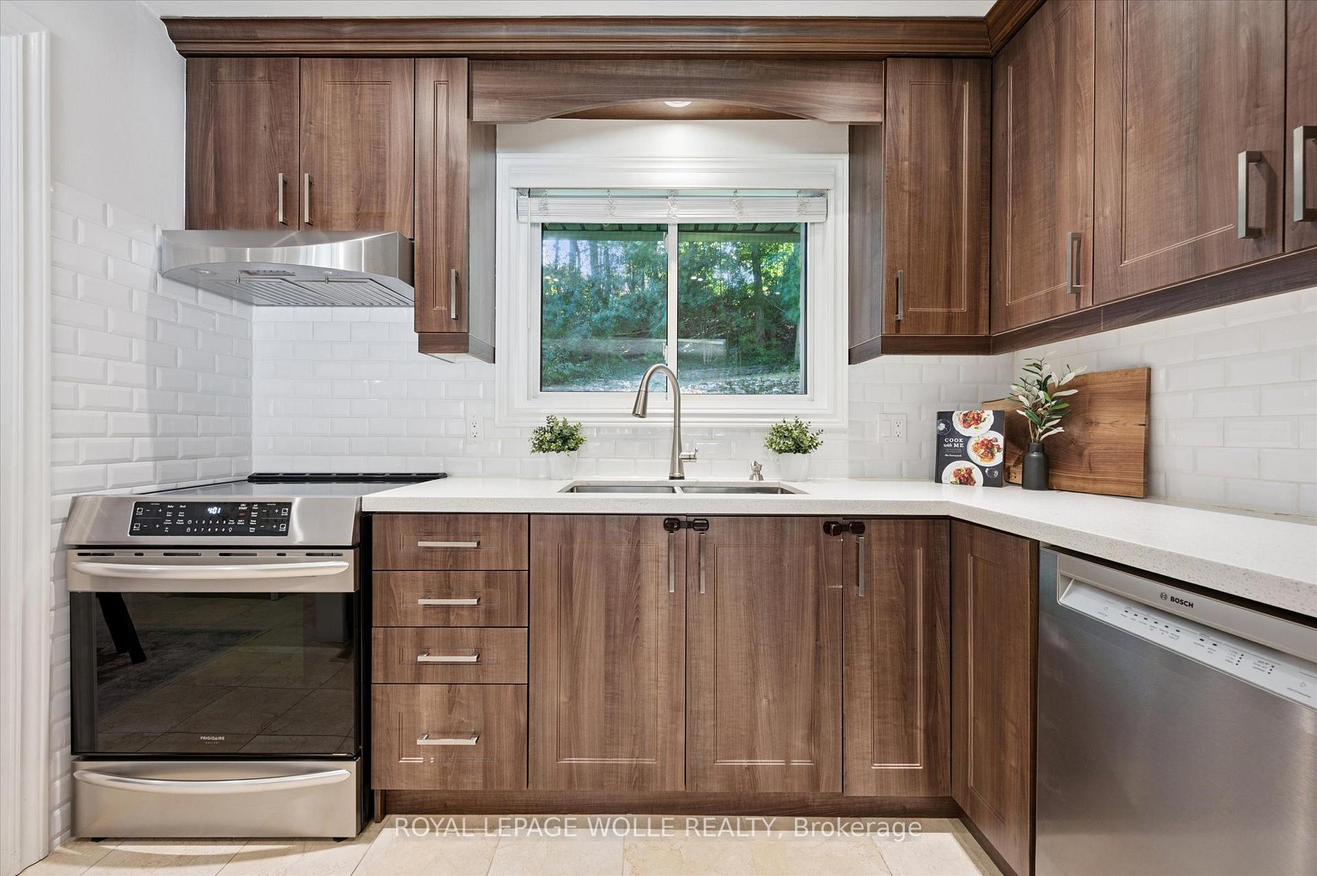 Photo 12 of 89 Mayfield Avenue, Waterloo — HOMEH