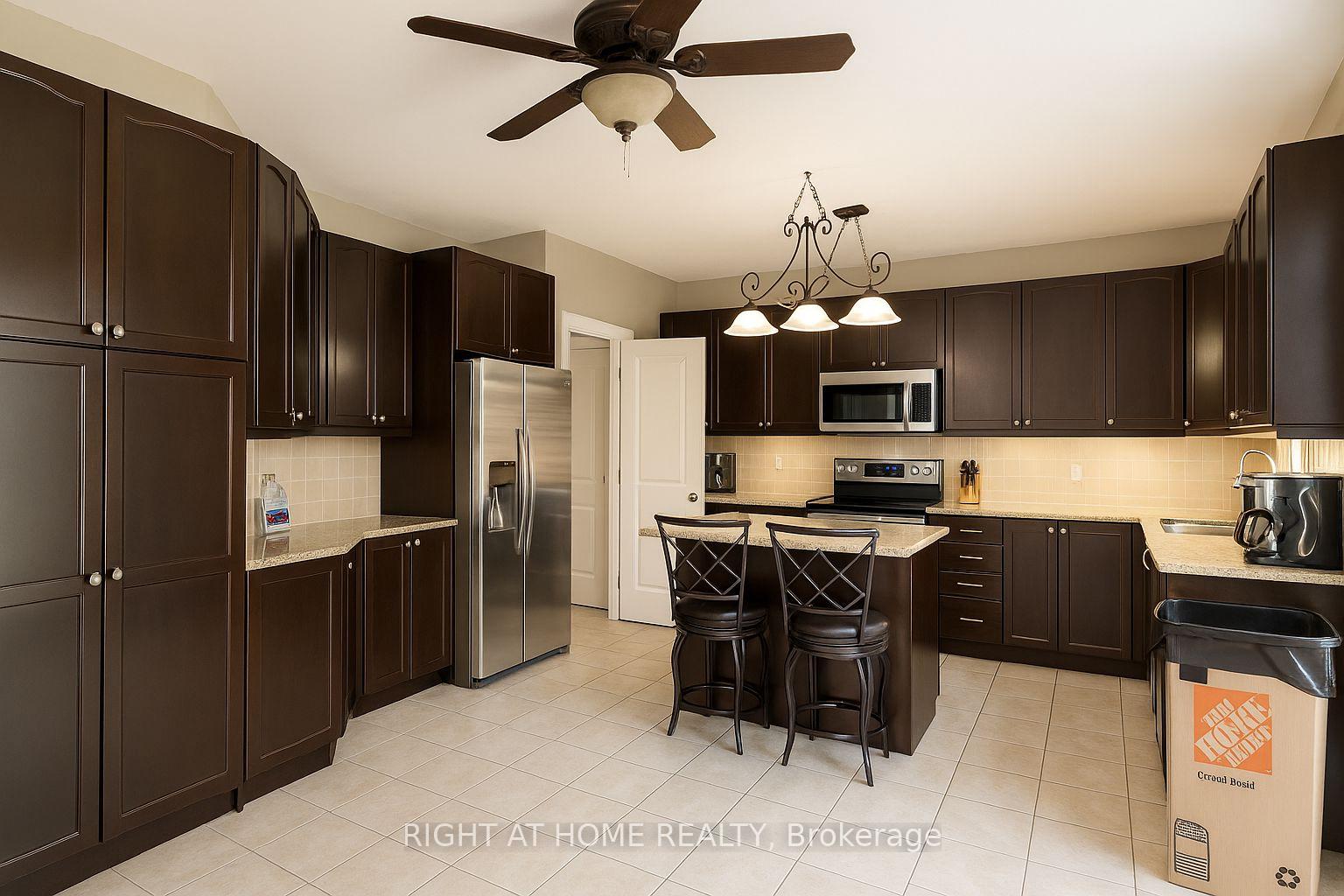 Photo 12 of 42 Shepstone Drive, Ajax, Northeast Ajax — HOMEH
