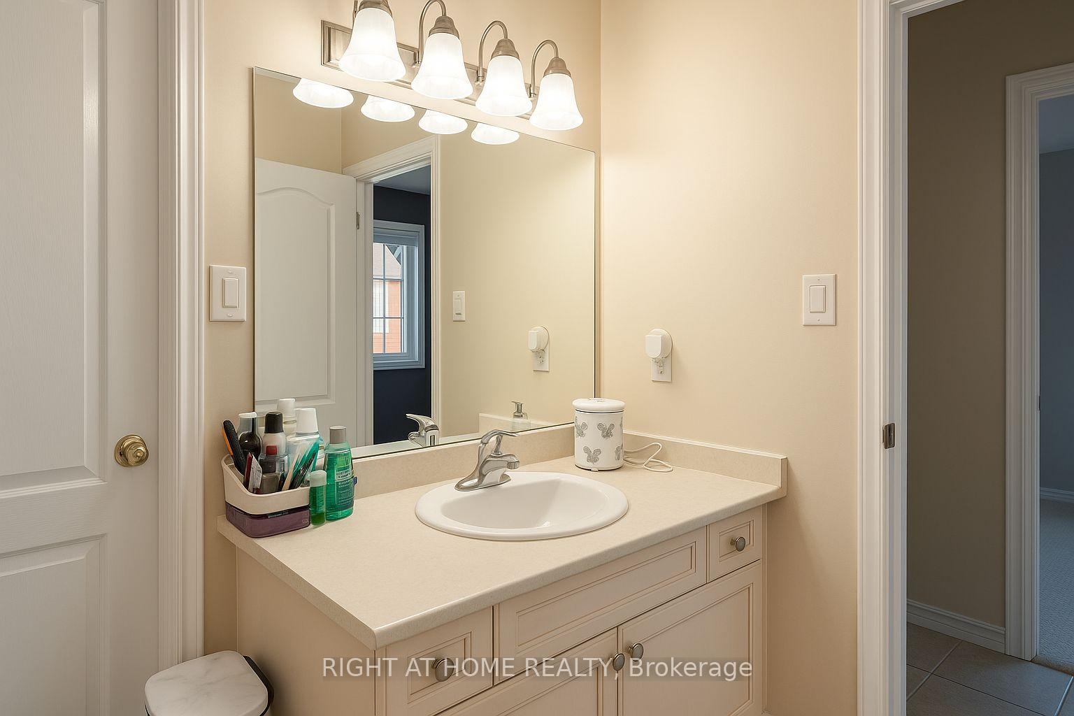 Photo 20 of 42 Shepstone Drive, Ajax, Northeast Ajax — HOMEH