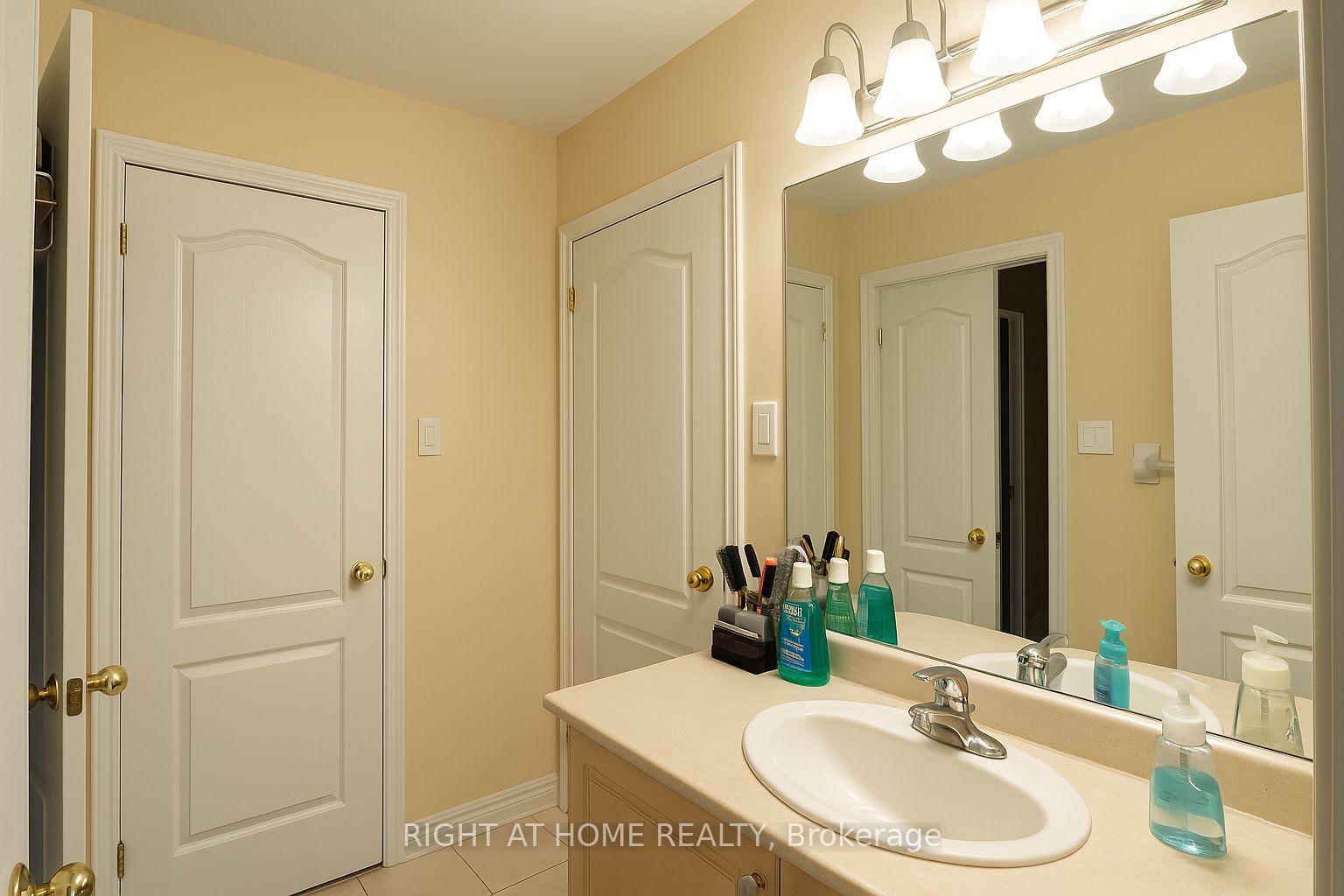 Photo 24 of 42 Shepstone Drive, Ajax, Northeast Ajax — HOMEH